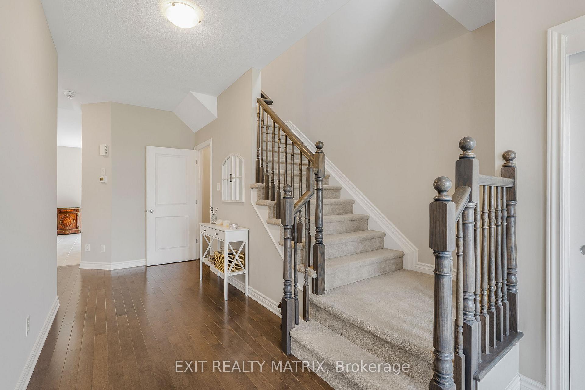 Photo 4 of 682 Decoeur Drive, Ottawa, Avalon West — HOMEH