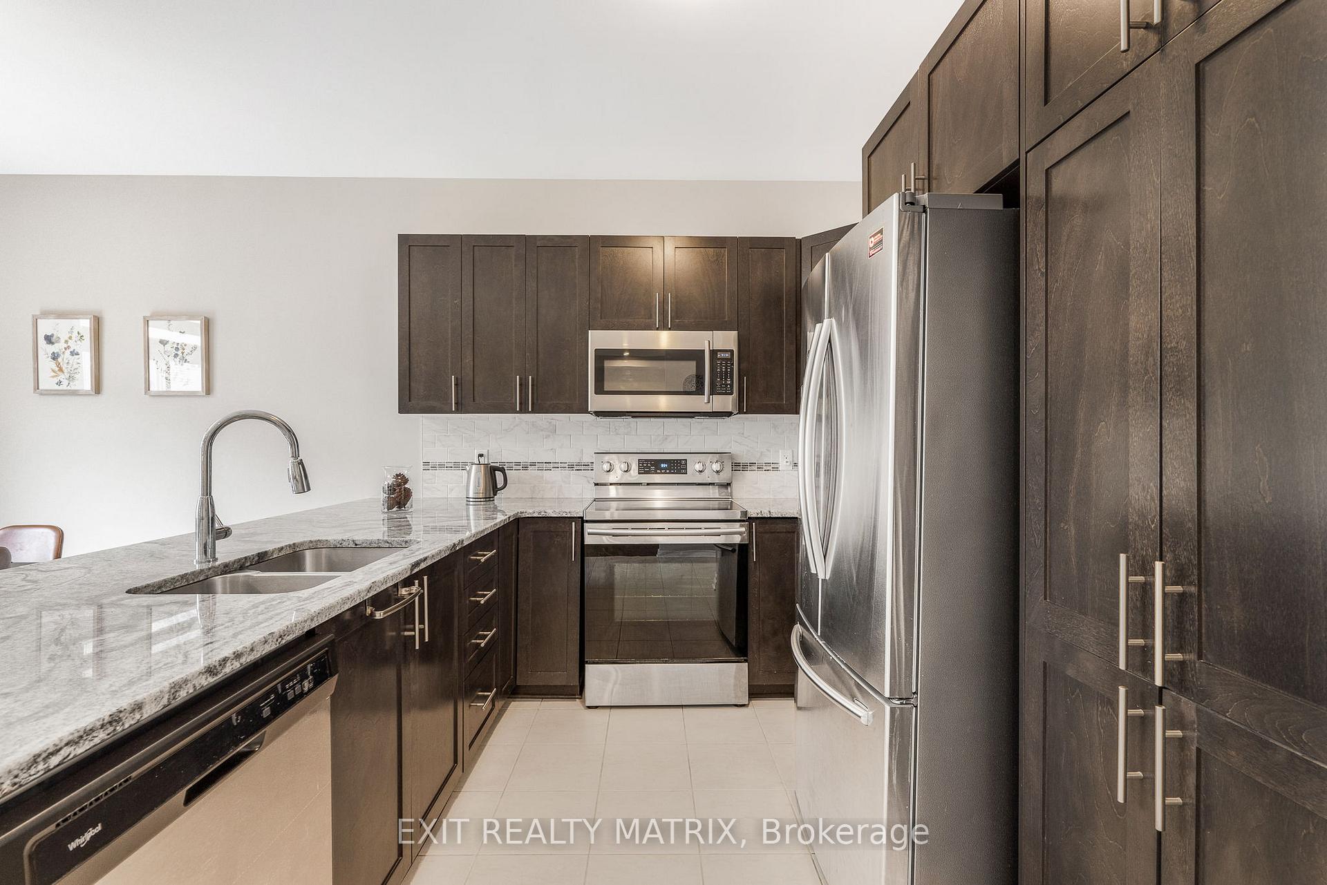 Photo 13 of 682 Decoeur Drive, Ottawa, Avalon West — HOMEH