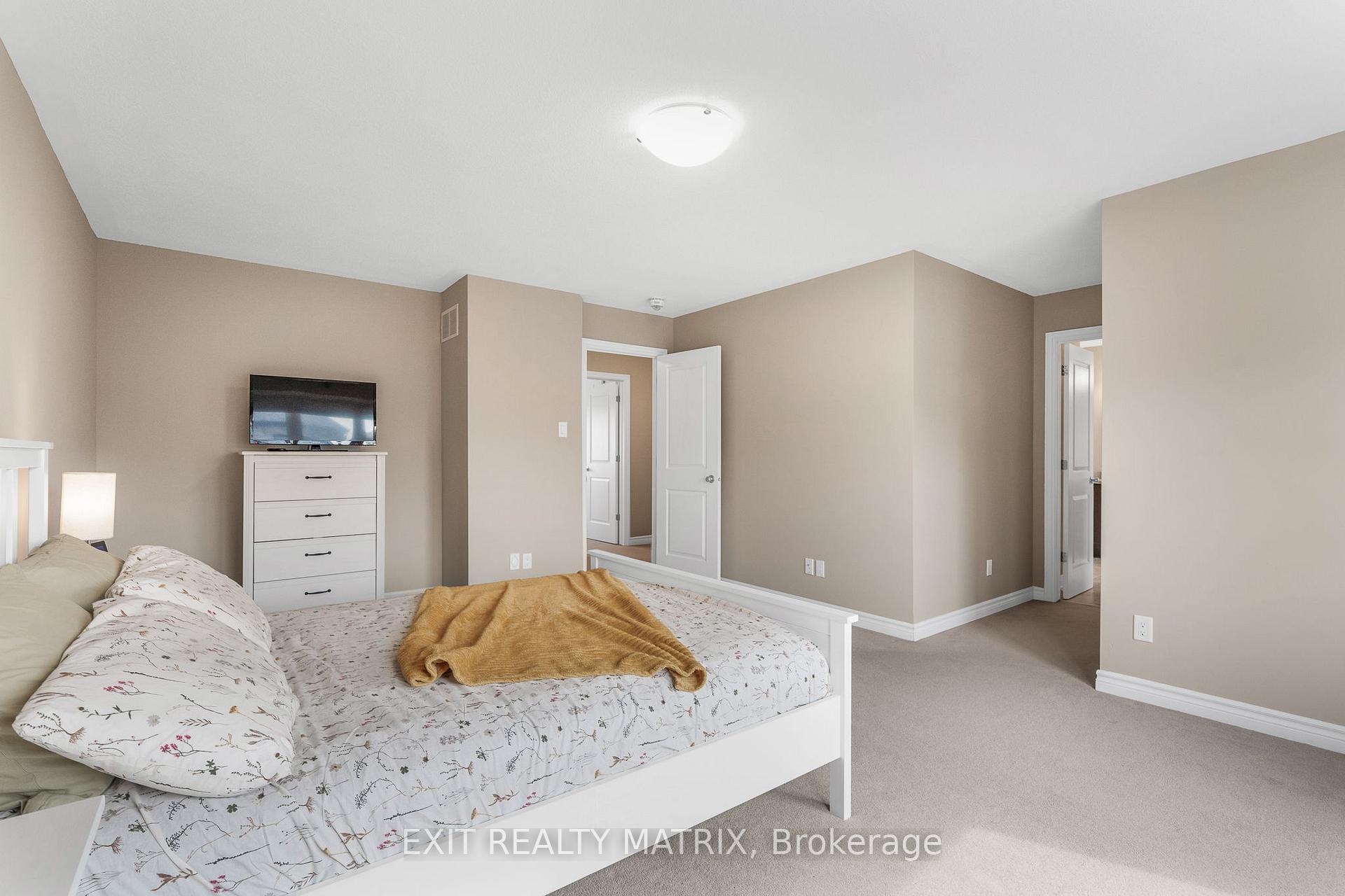Photo 21 of 682 Decoeur Drive, Ottawa, Avalon West — HOMEH