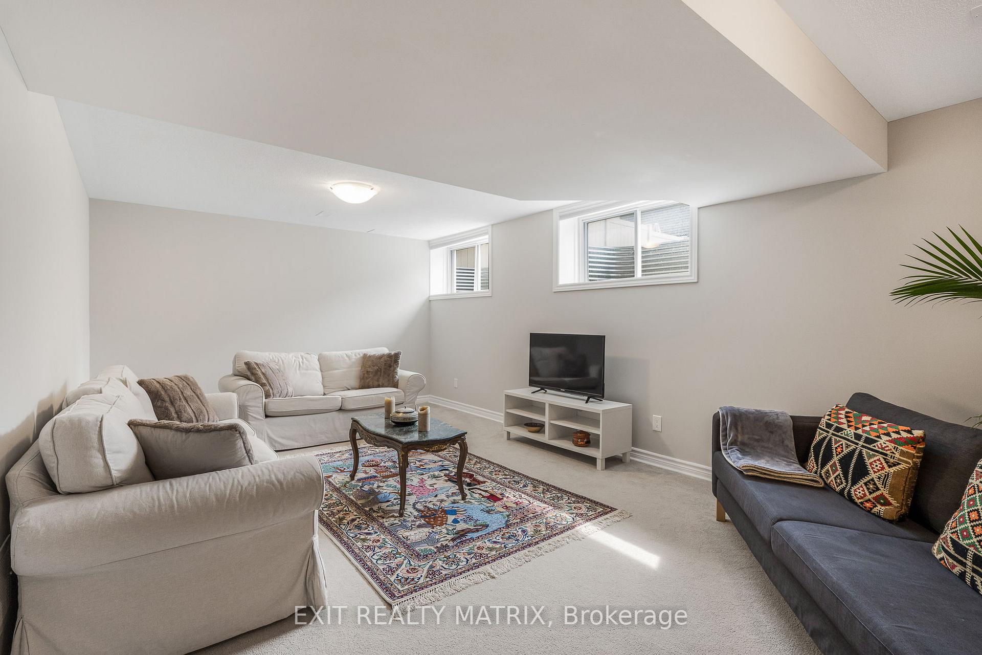 Photo 24 of 682 Decoeur Drive, Ottawa, Avalon West — HOMEH