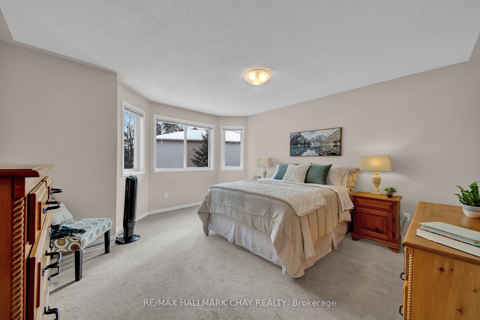 Photo 18 of 3 Chiccony Court, New Tecumseth, Beeton — HOMEH