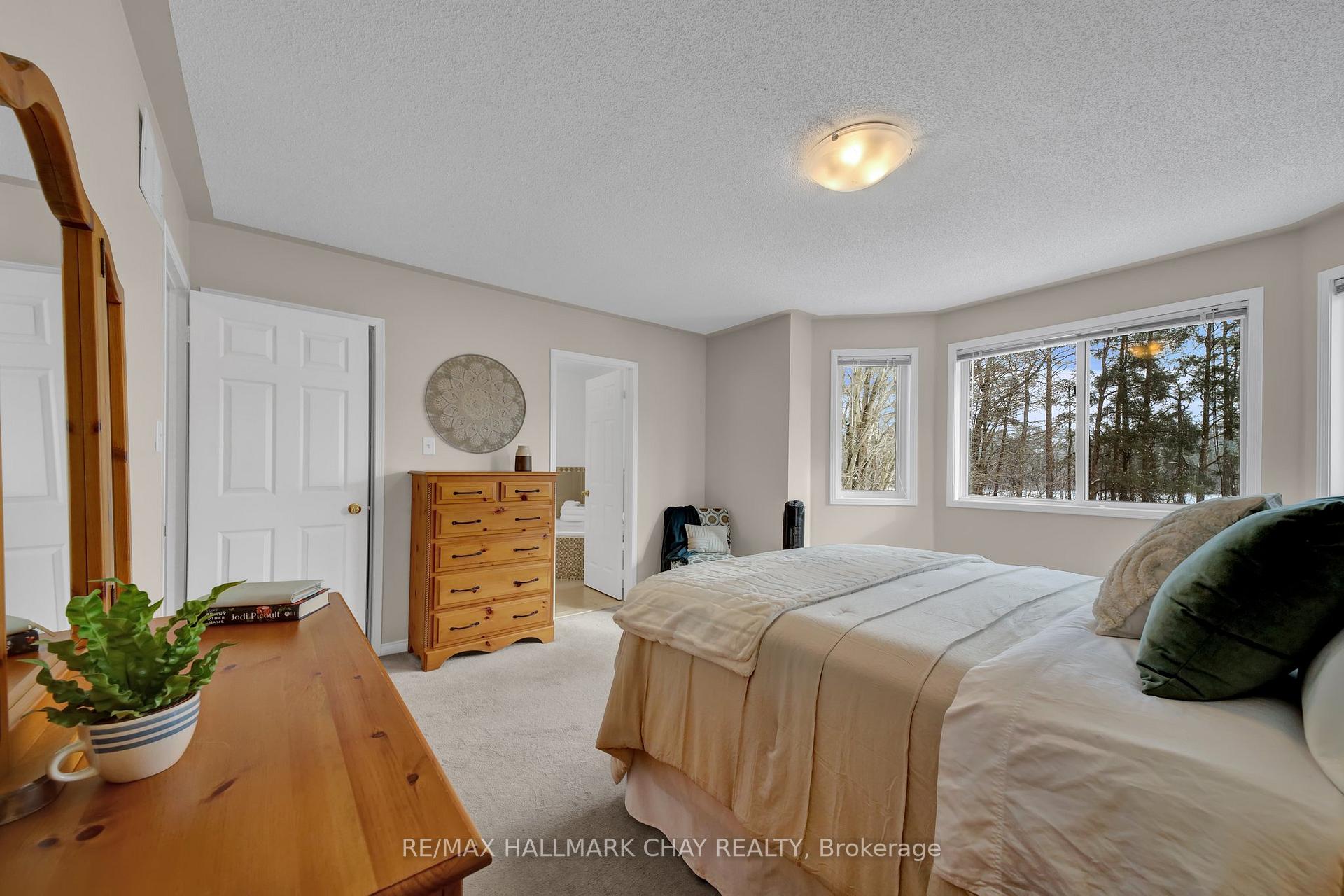 Photo 19 of 3 Chiccony Court, New Tecumseth, Beeton — HOMEH
