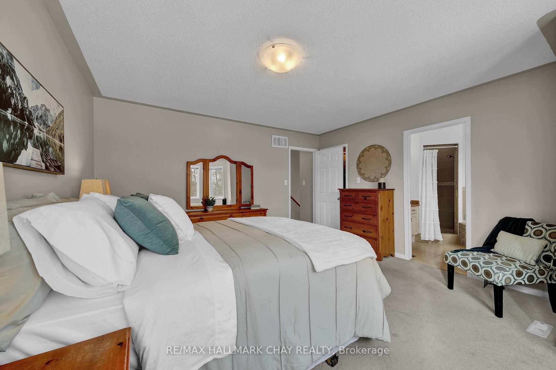 Photo 21 of 3 Chiccony Court, New Tecumseth, Beeton — HOMEH