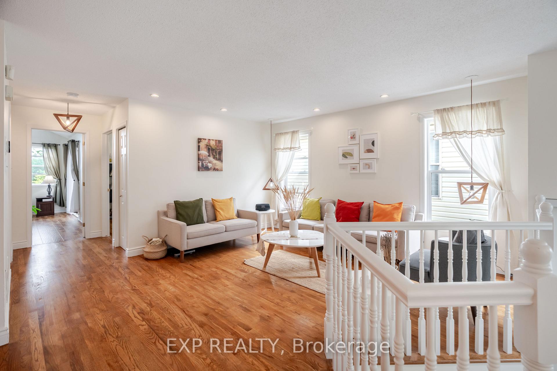Photo 9 of 1562 Lisbon Street, Ottawa, Fallingbrook/Pineridge — HOMEH
