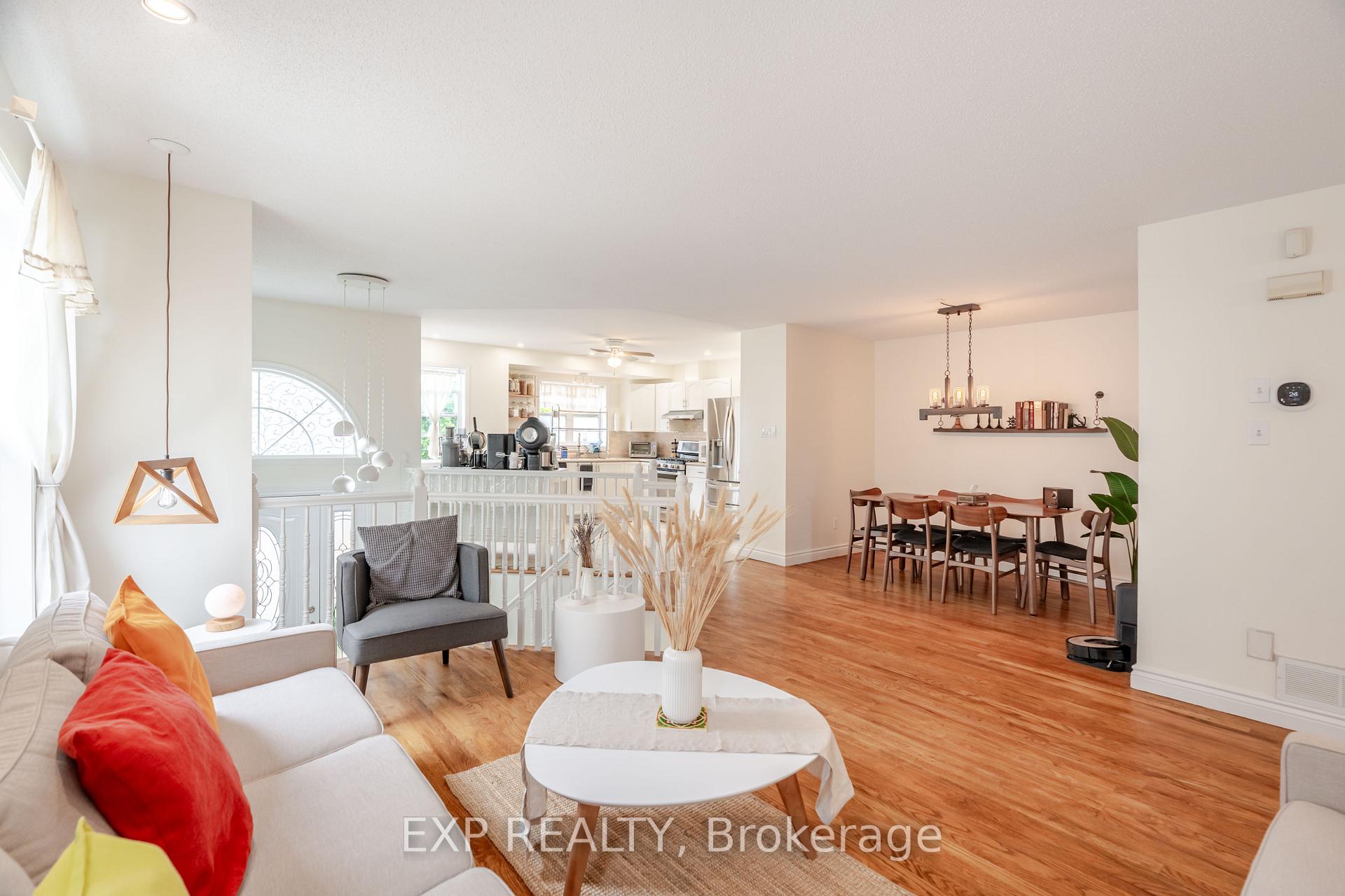 Photo 13 of 1562 Lisbon Street, Ottawa, Fallingbrook/Pineridge — HOMEH
