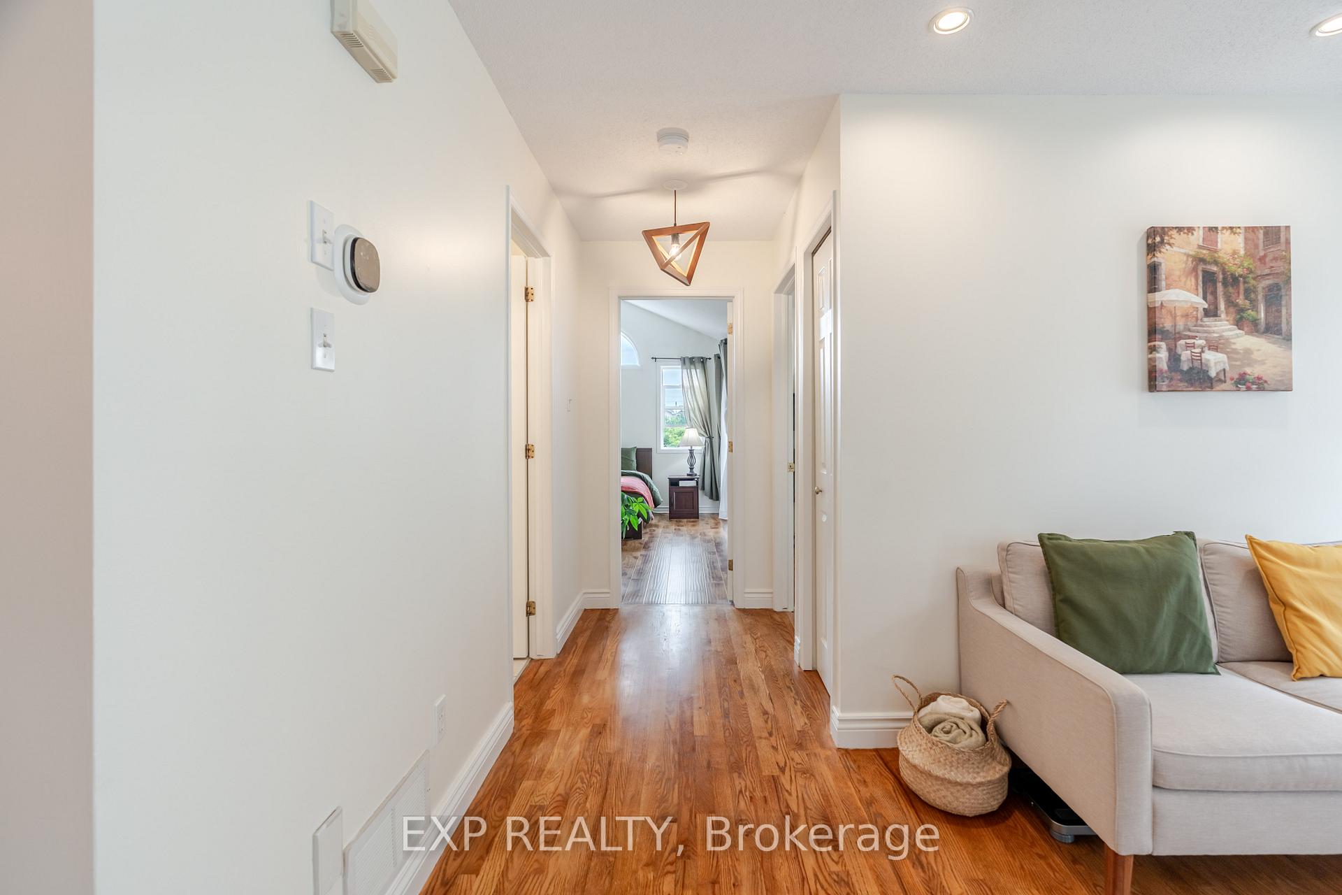 Photo 17 of 1562 Lisbon Street, Ottawa, Fallingbrook/Pineridge — HOMEH