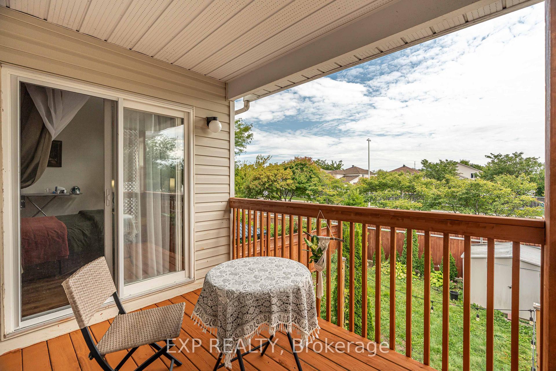 Photo 23 of 1562 Lisbon Street, Ottawa, Fallingbrook/Pineridge — HOMEH
