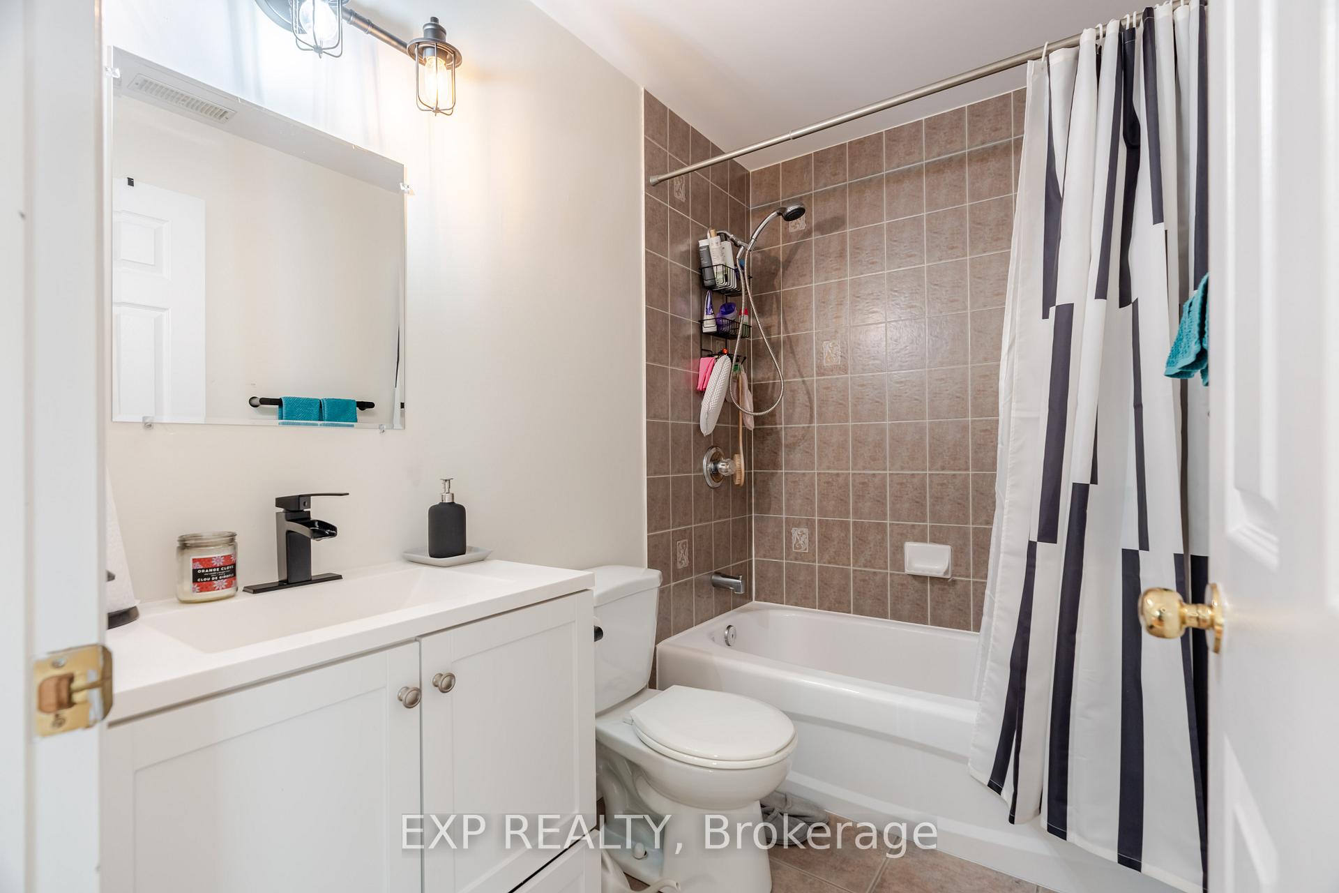 Photo 41 of 1562 Lisbon Street, Ottawa, Fallingbrook/Pineridge — HOMEH