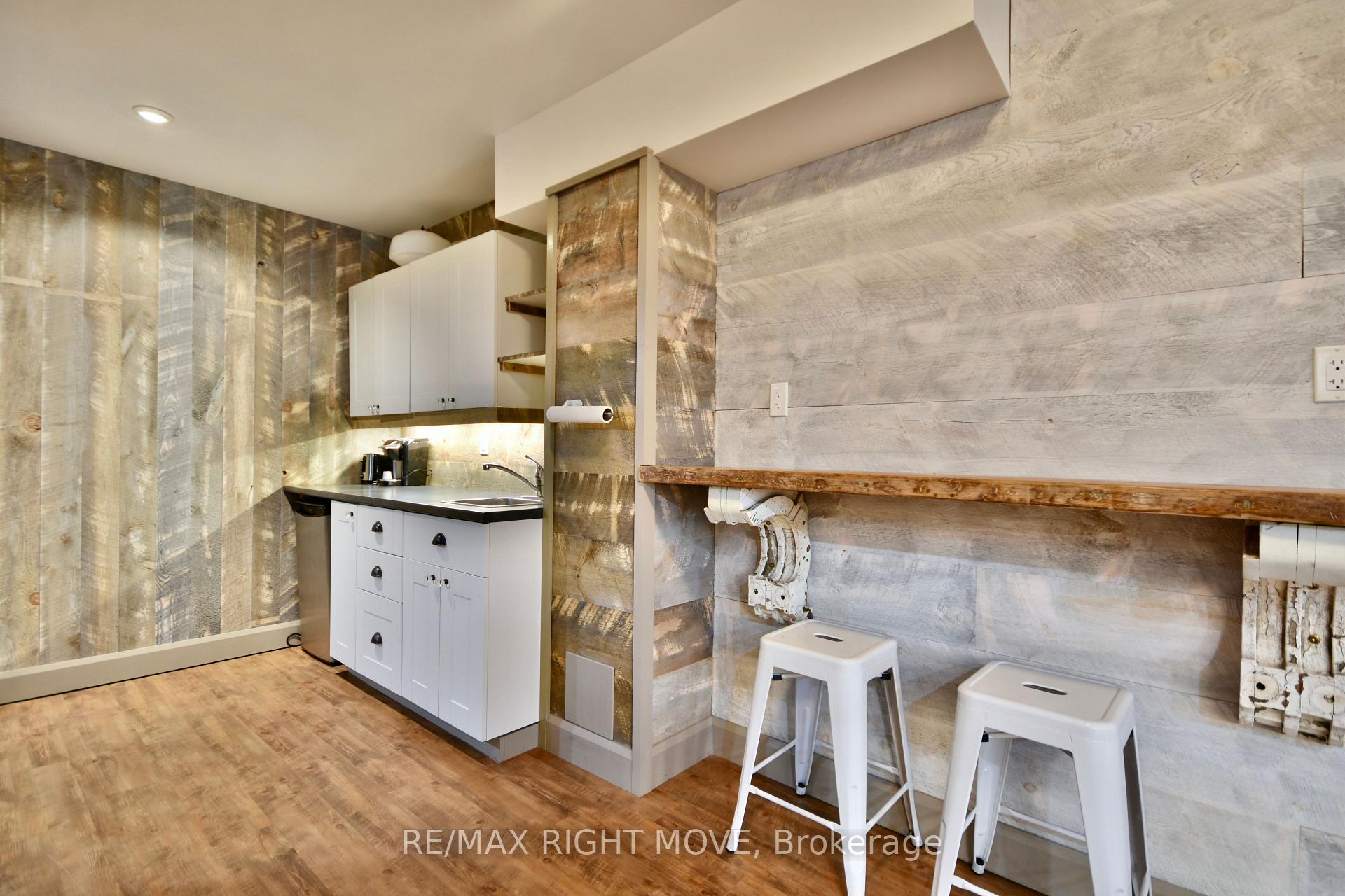 Photo 11 of 74 Lucy Lane, Orillia — HOMEH