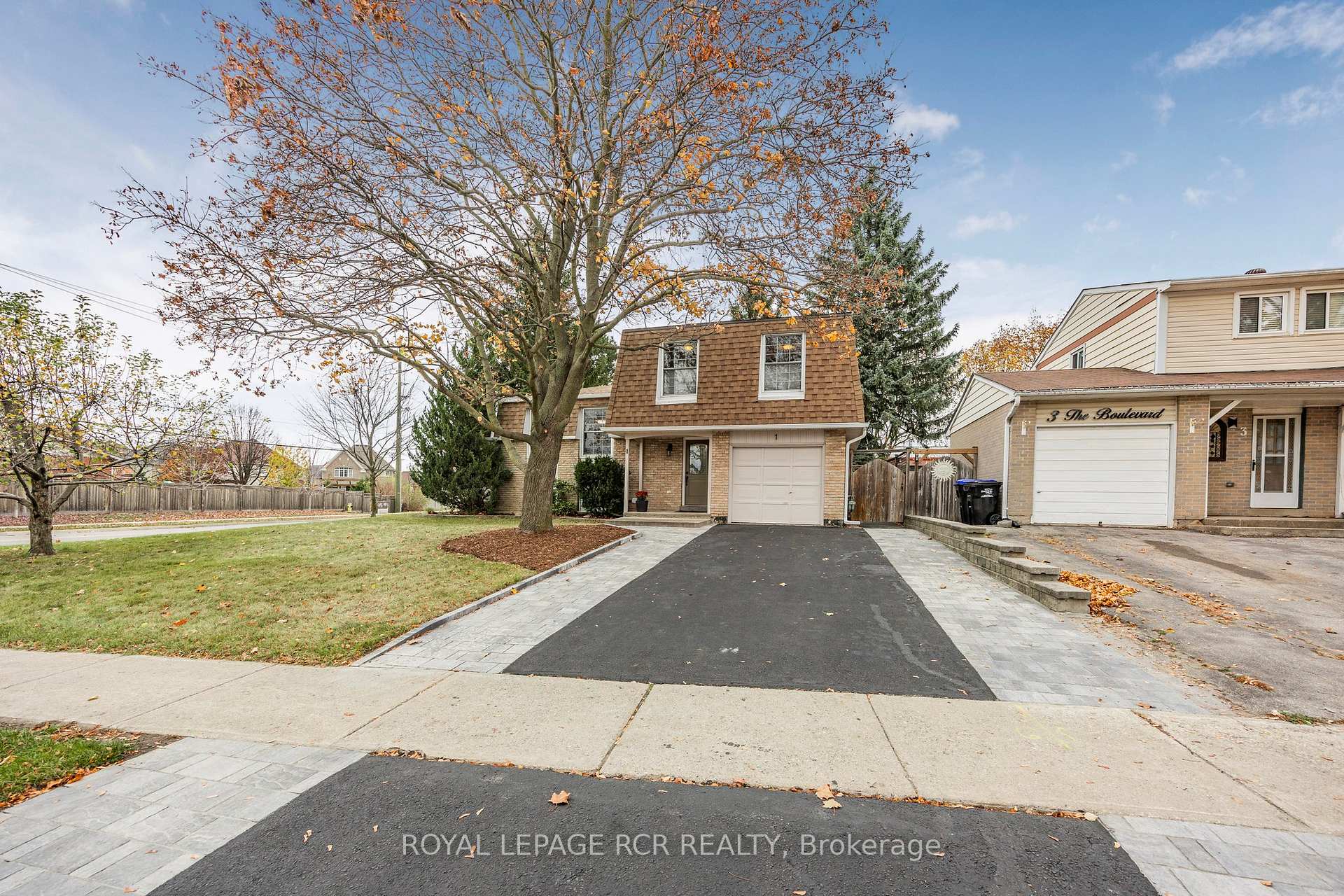 Photo 3 of 1 The Boulevard, New Tecumseth, Tottenham — HOMEH