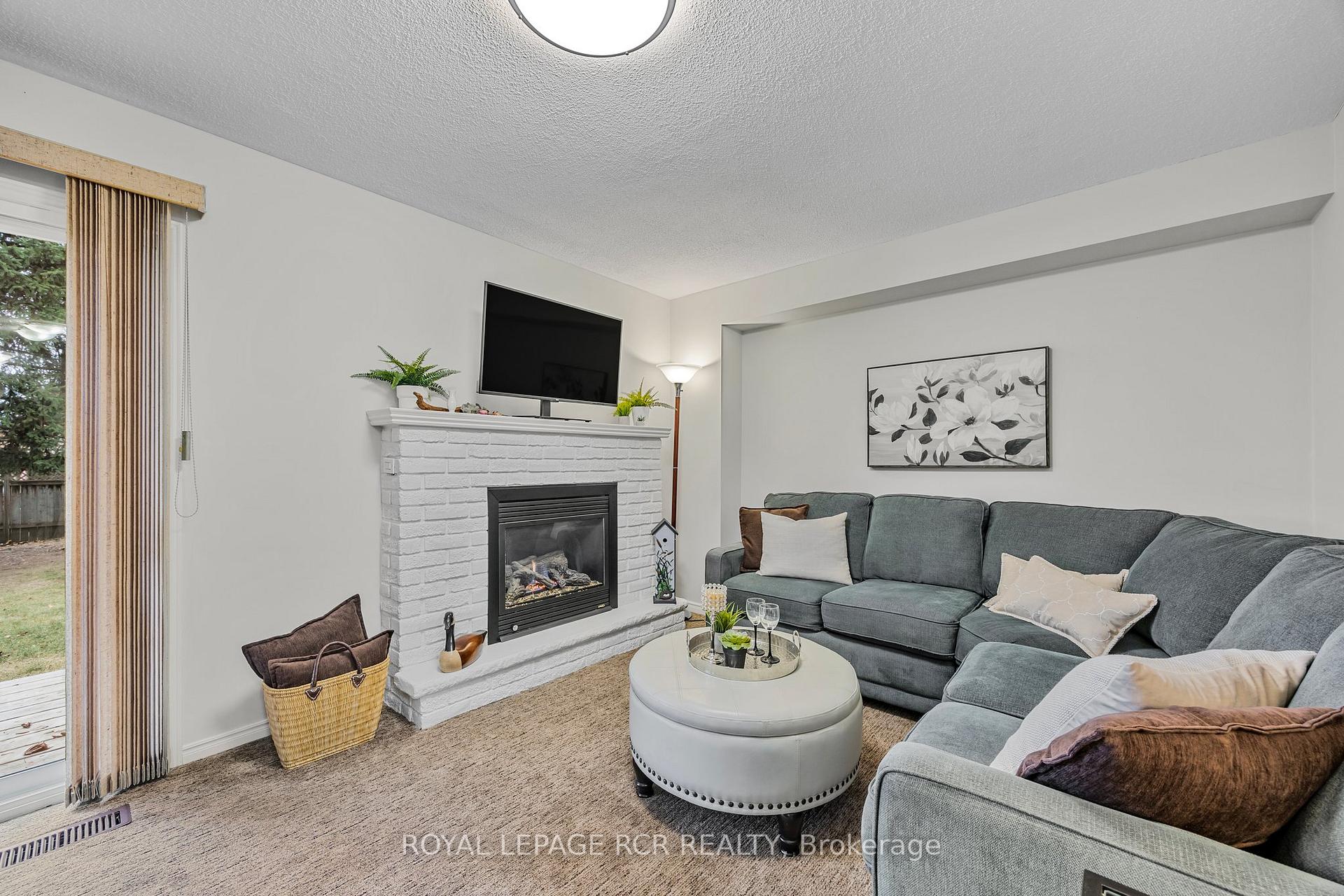 Photo 7 of 1 The Boulevard, New Tecumseth, Tottenham — HOMEH