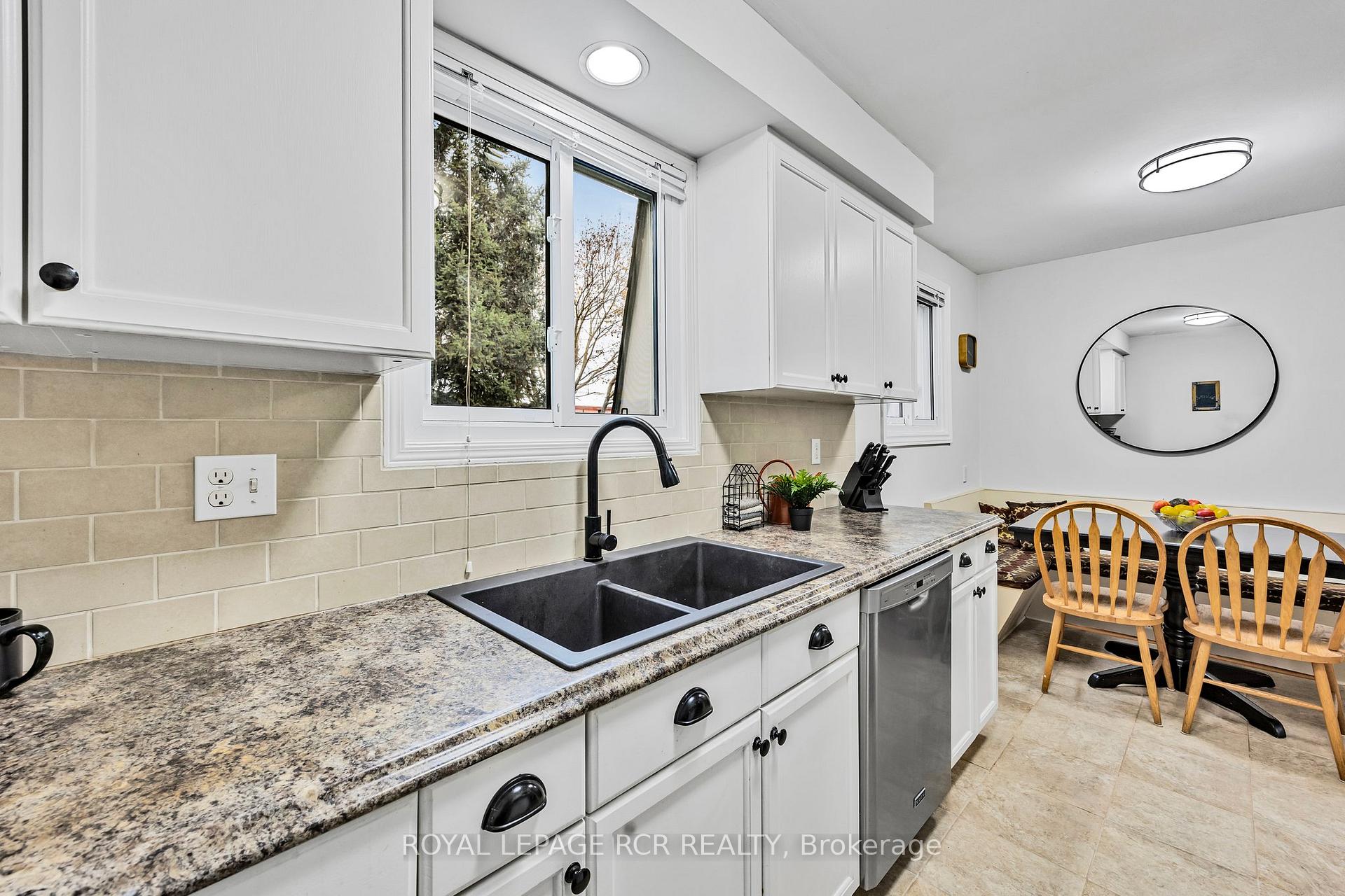 Photo 12 of 1 The Boulevard, New Tecumseth, Tottenham — HOMEH