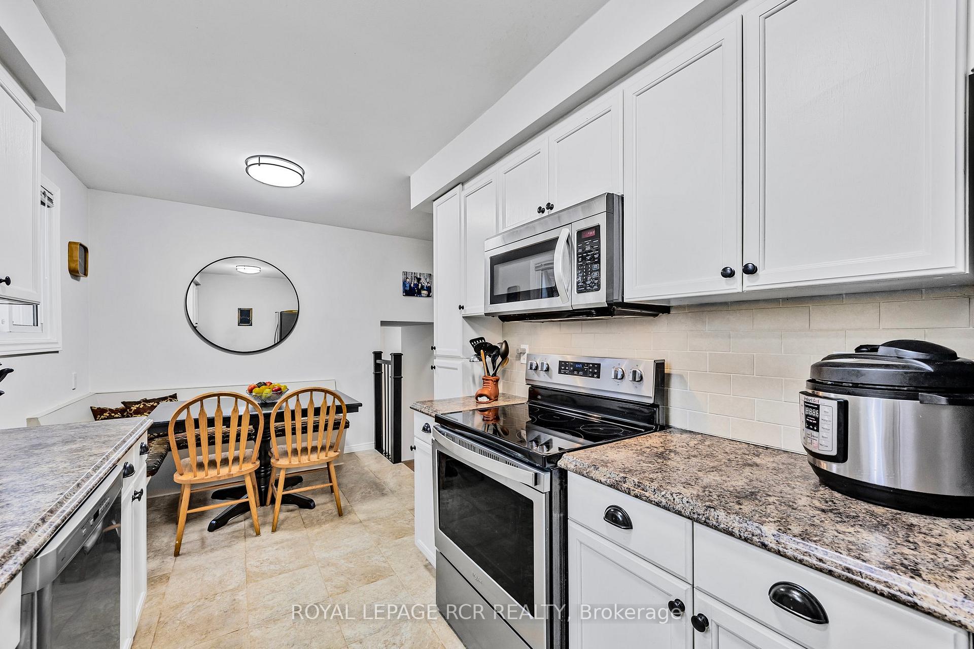 Photo 13 of 1 The Boulevard, New Tecumseth, Tottenham — HOMEH