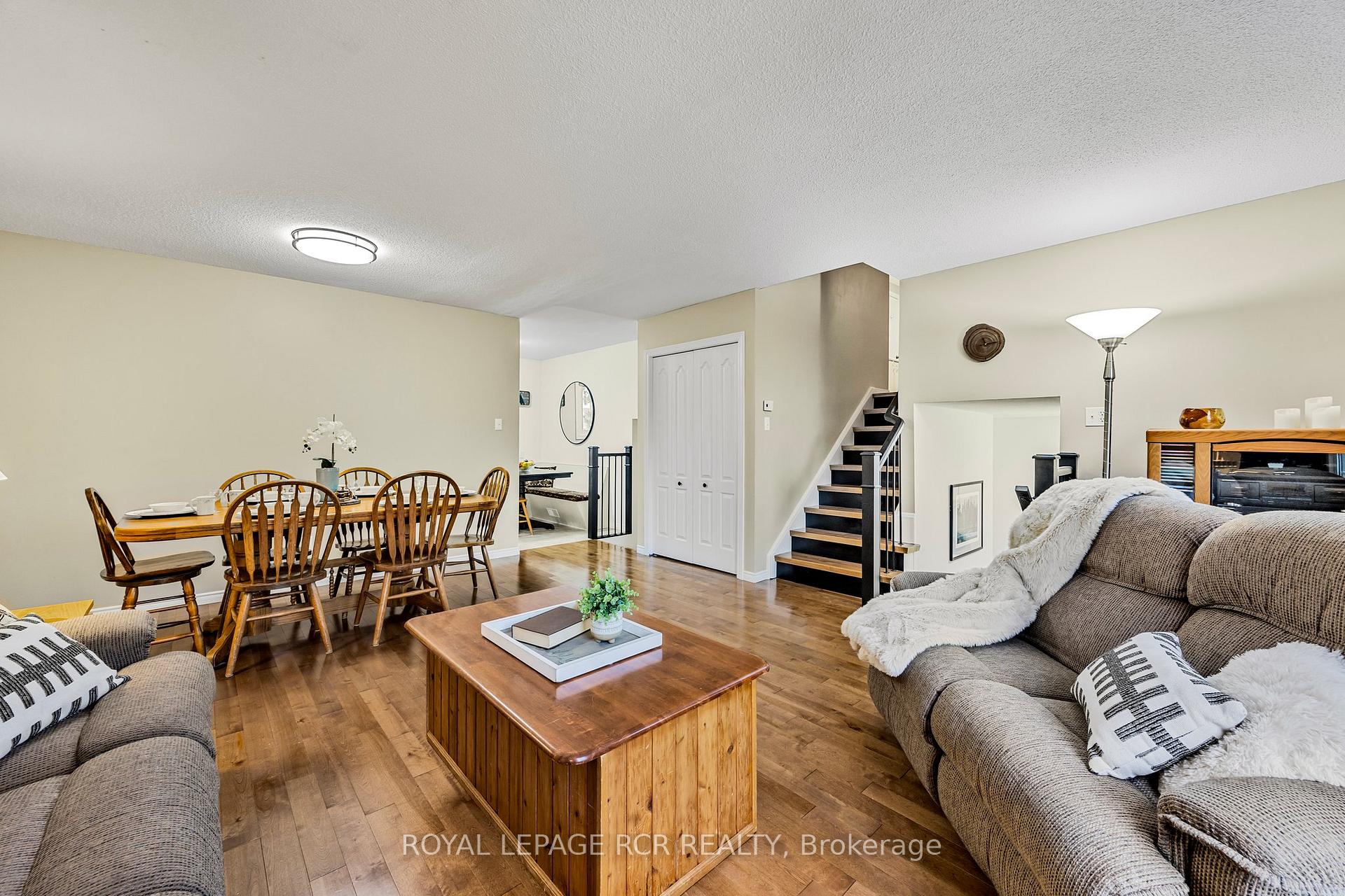 Photo 16 of 1 The Boulevard, New Tecumseth, Tottenham — HOMEH