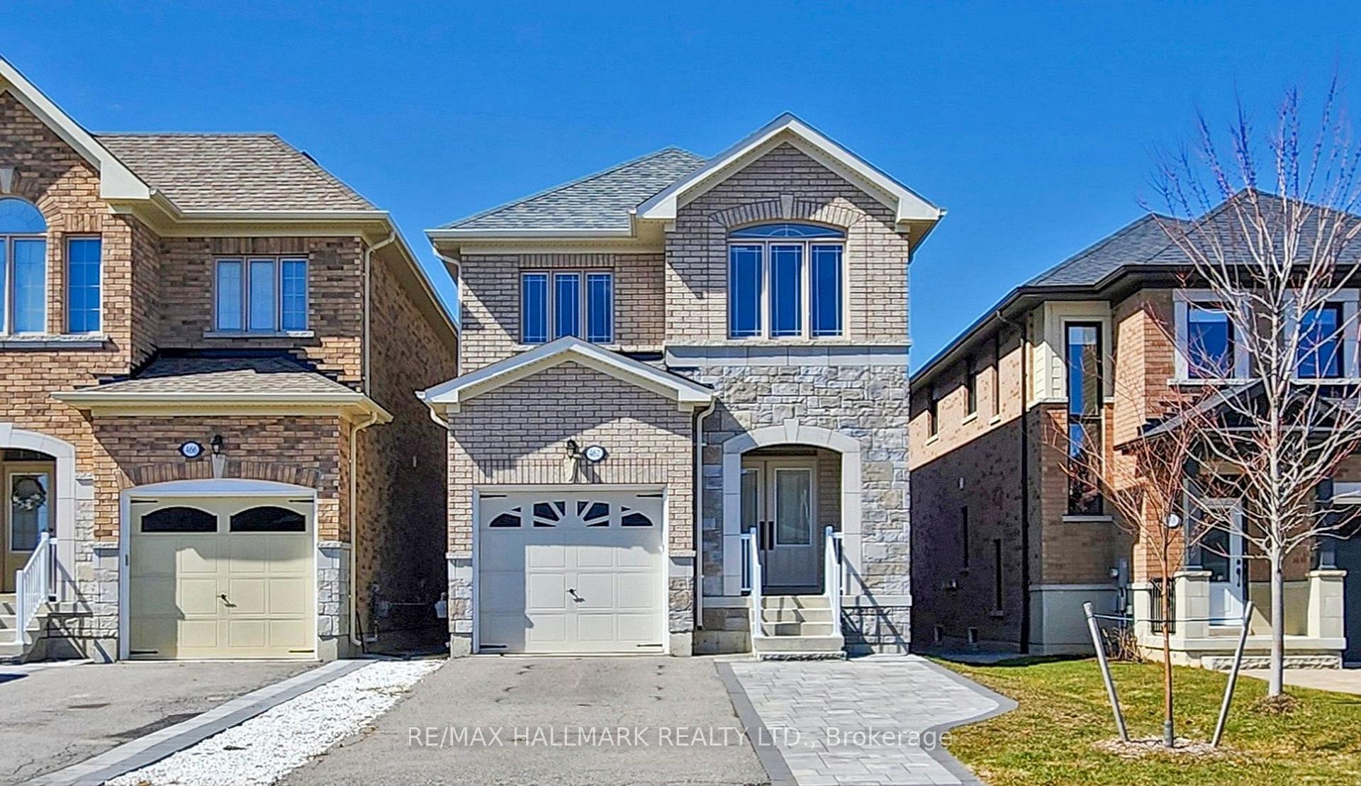 Front of 462 Ritas Avenue