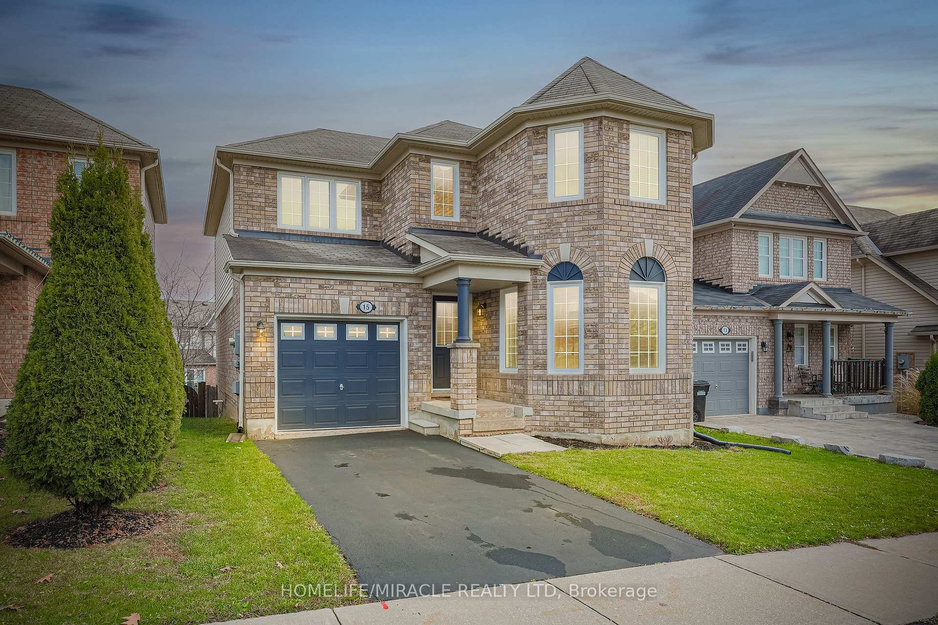 Photo 1 of 15 Davidson Drive, New Tecumseth, Alliston — HOMEH