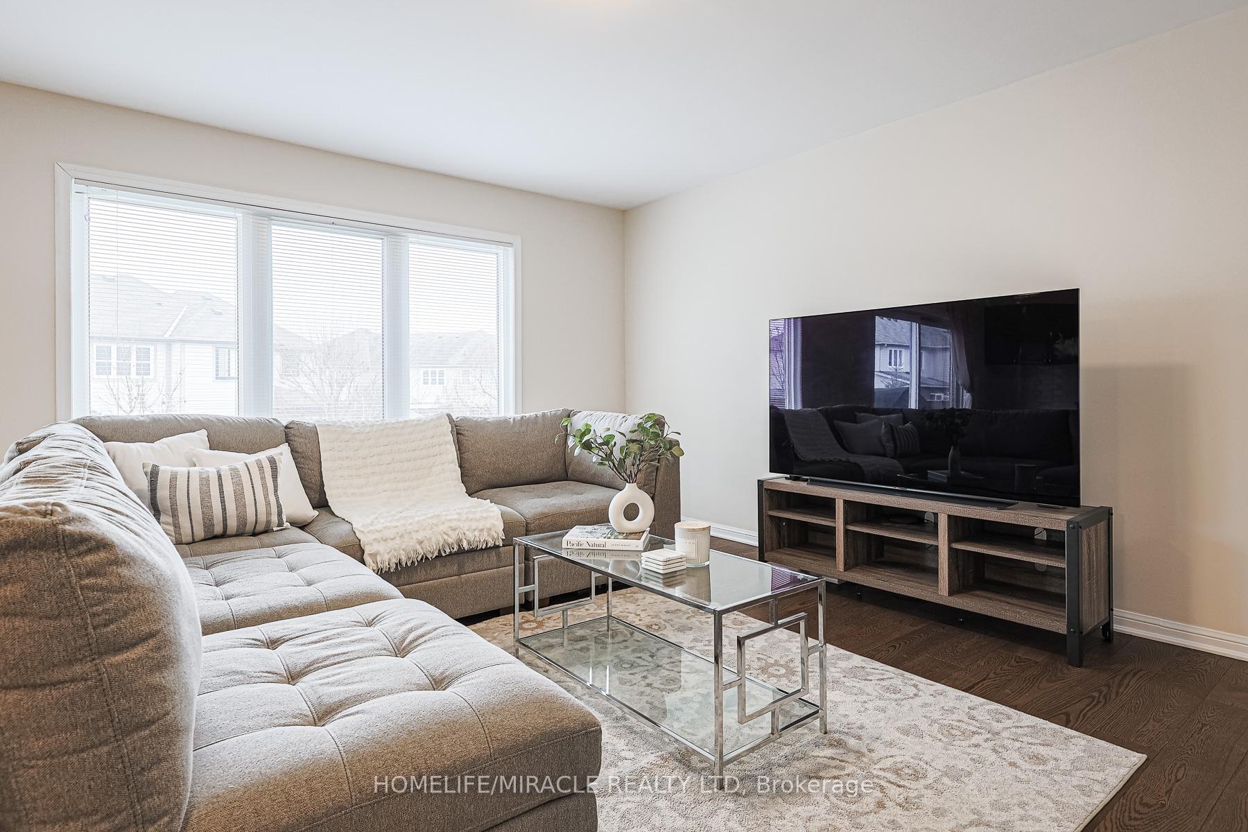 Photo 9 of 15 Davidson Drive, New Tecumseth, Alliston — HOMEH