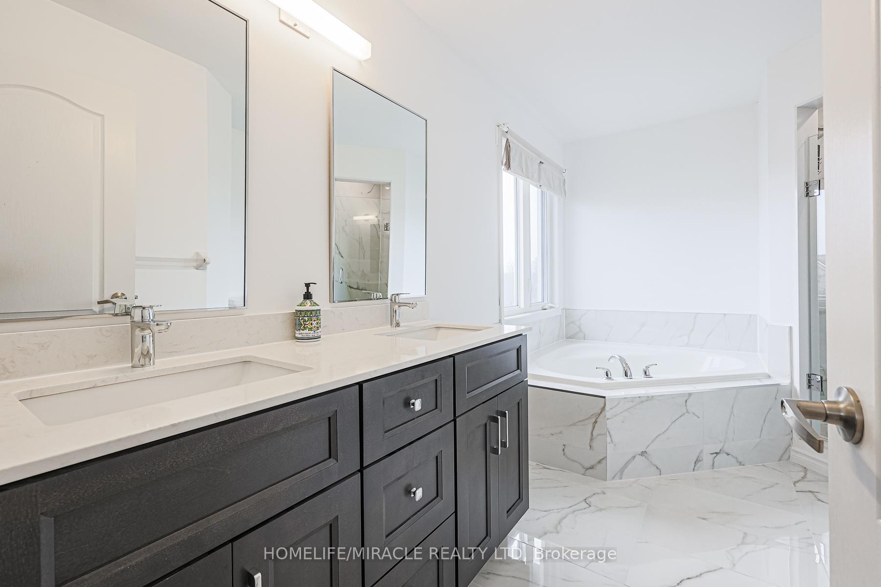 Photo 19 of 15 Davidson Drive, New Tecumseth, Alliston — HOMEH