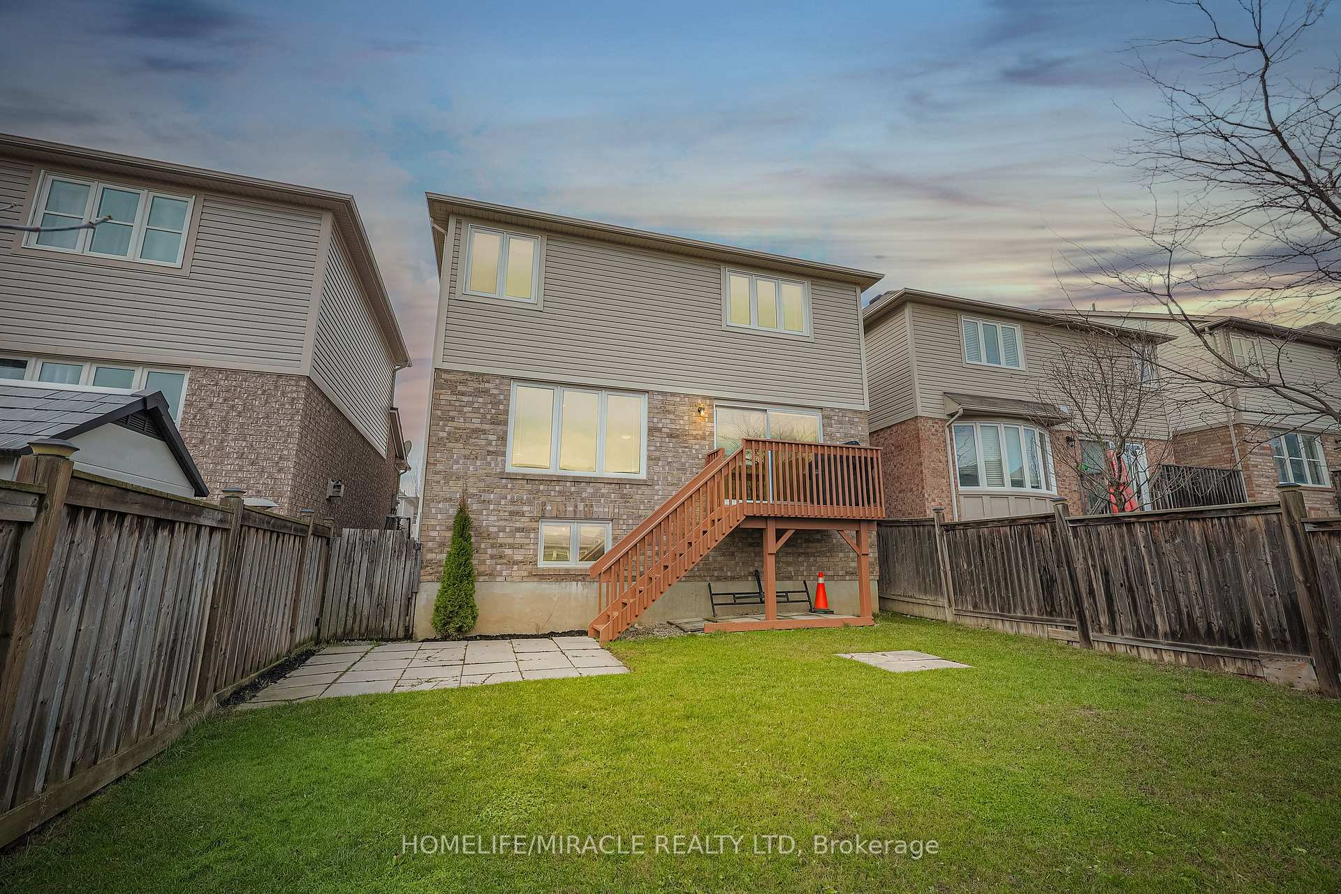Photo 28 of 15 Davidson Drive, New Tecumseth, Alliston — HOMEH