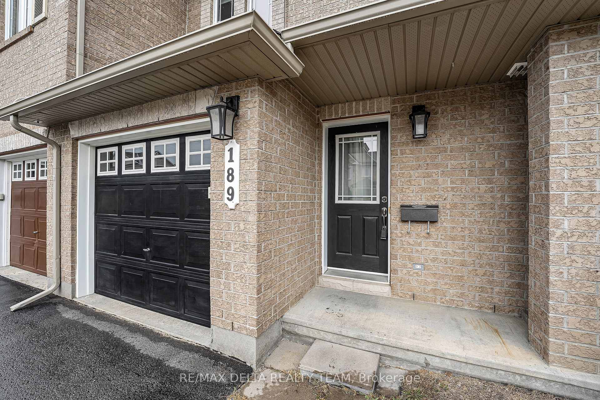 Photo 2 of 189 Tapley Place, Ottawa, Avalon East — HOMEH