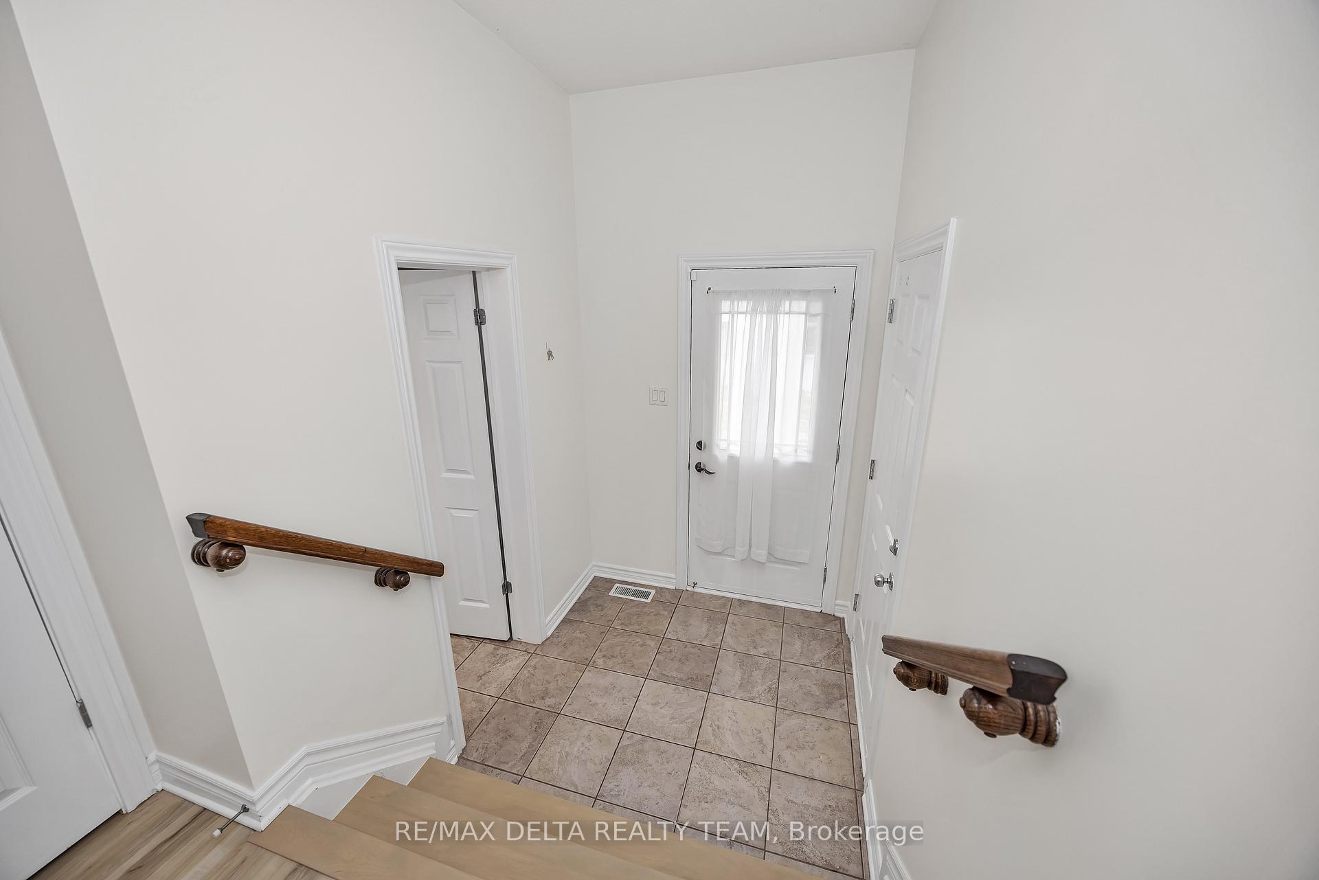 Photo 3 of 189 Tapley Place, Ottawa, Avalon East — HOMEH
