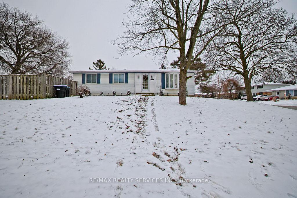 Photo 5 of 101 Walkem Drive, New Tecumseth, Tottenham — HOMEH