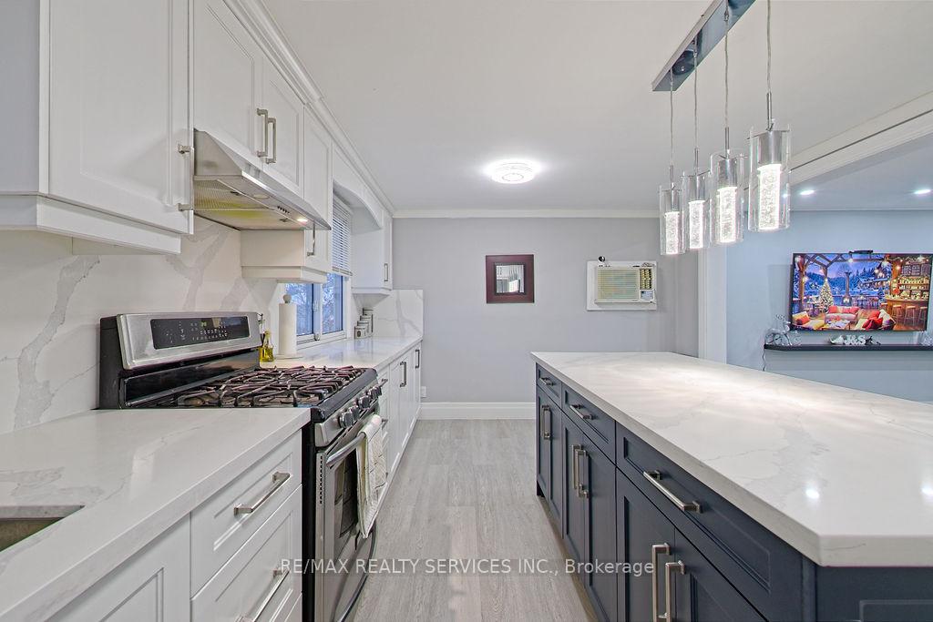 Photo 15 of 101 Walkem Drive, New Tecumseth, Tottenham — HOMEH