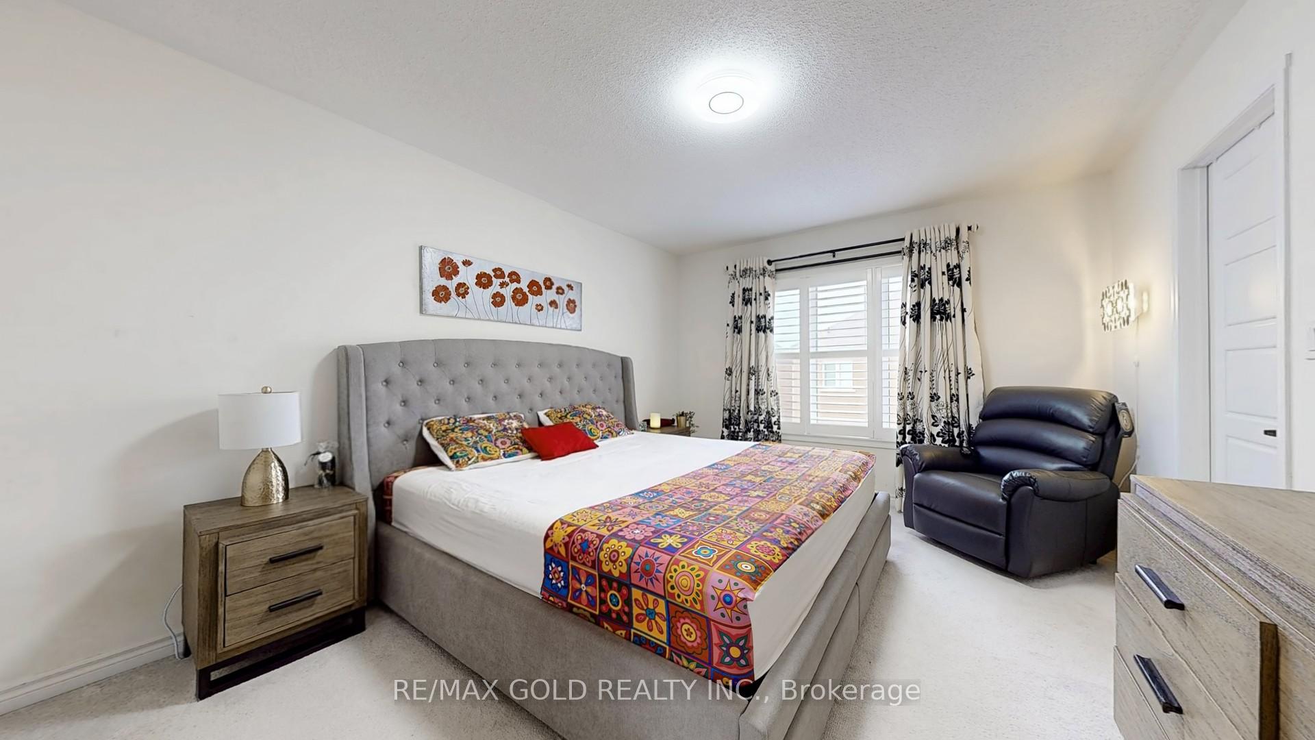 Photo 22 of 644 Kennedy Circle W, Milton, Cobban — HOMEH