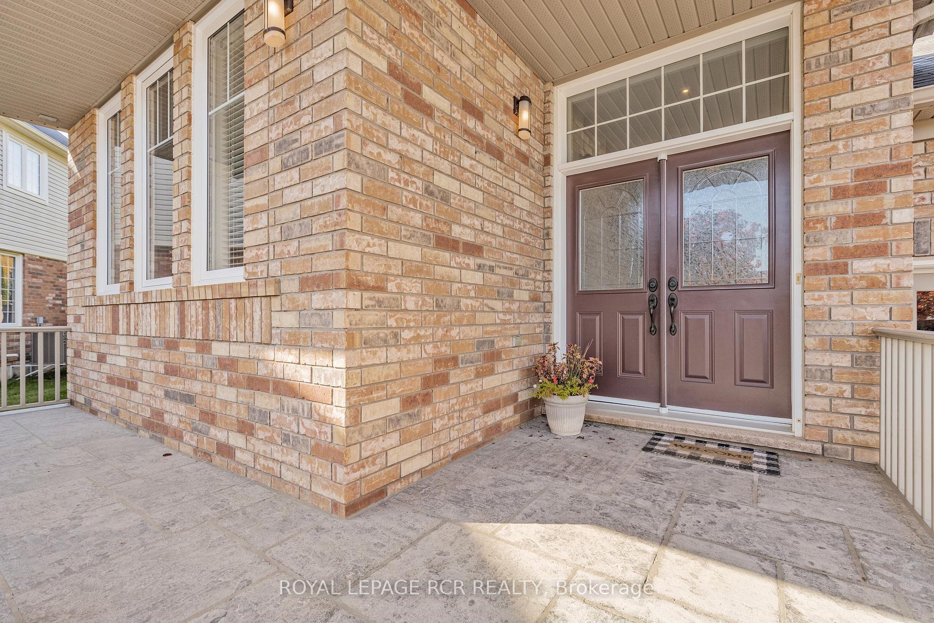 Photo 4 of 60 Steele Street, New Tecumseth, Alliston — HOMEH