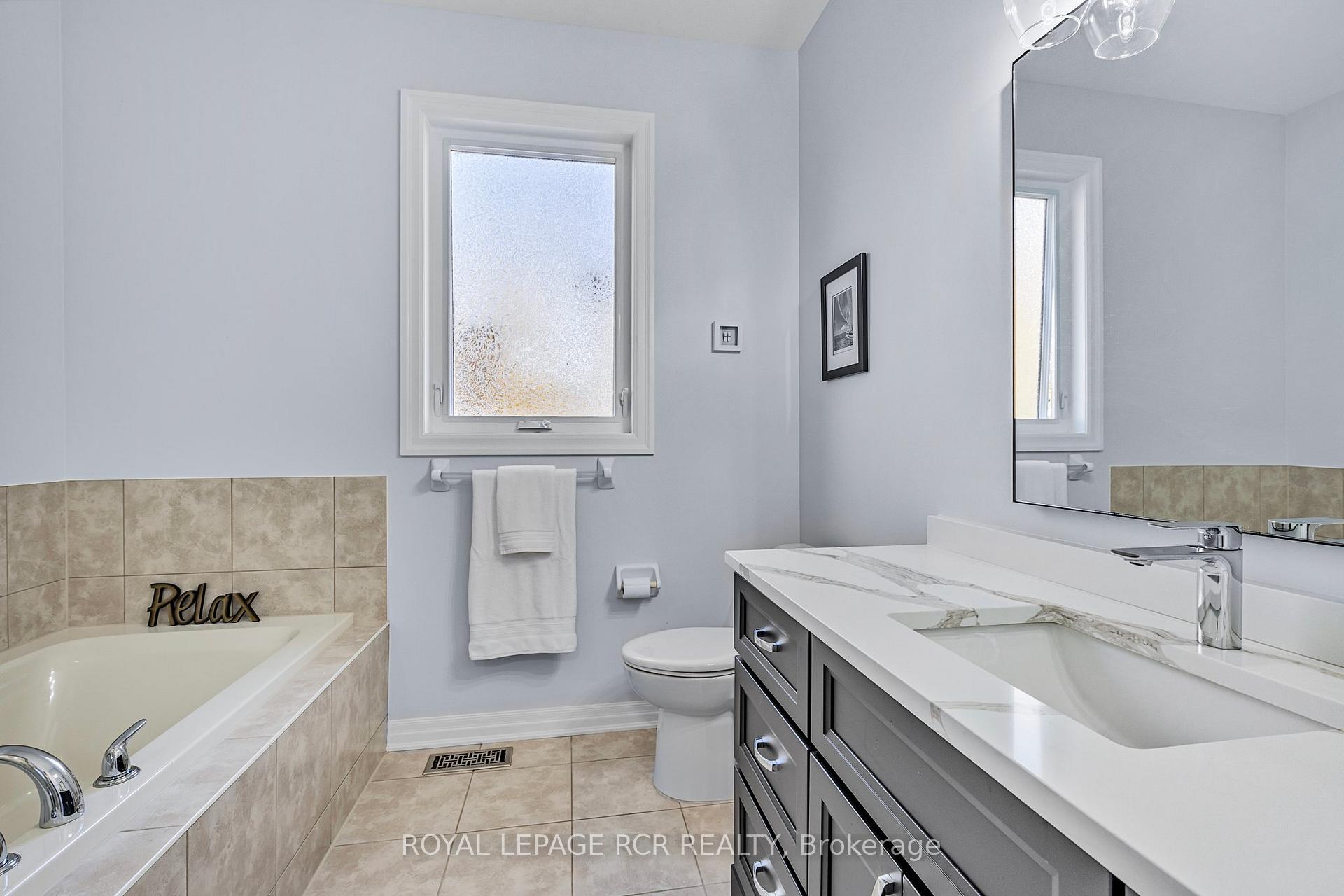 Photo 14 of 60 Steele Street, New Tecumseth, Alliston — HOMEH