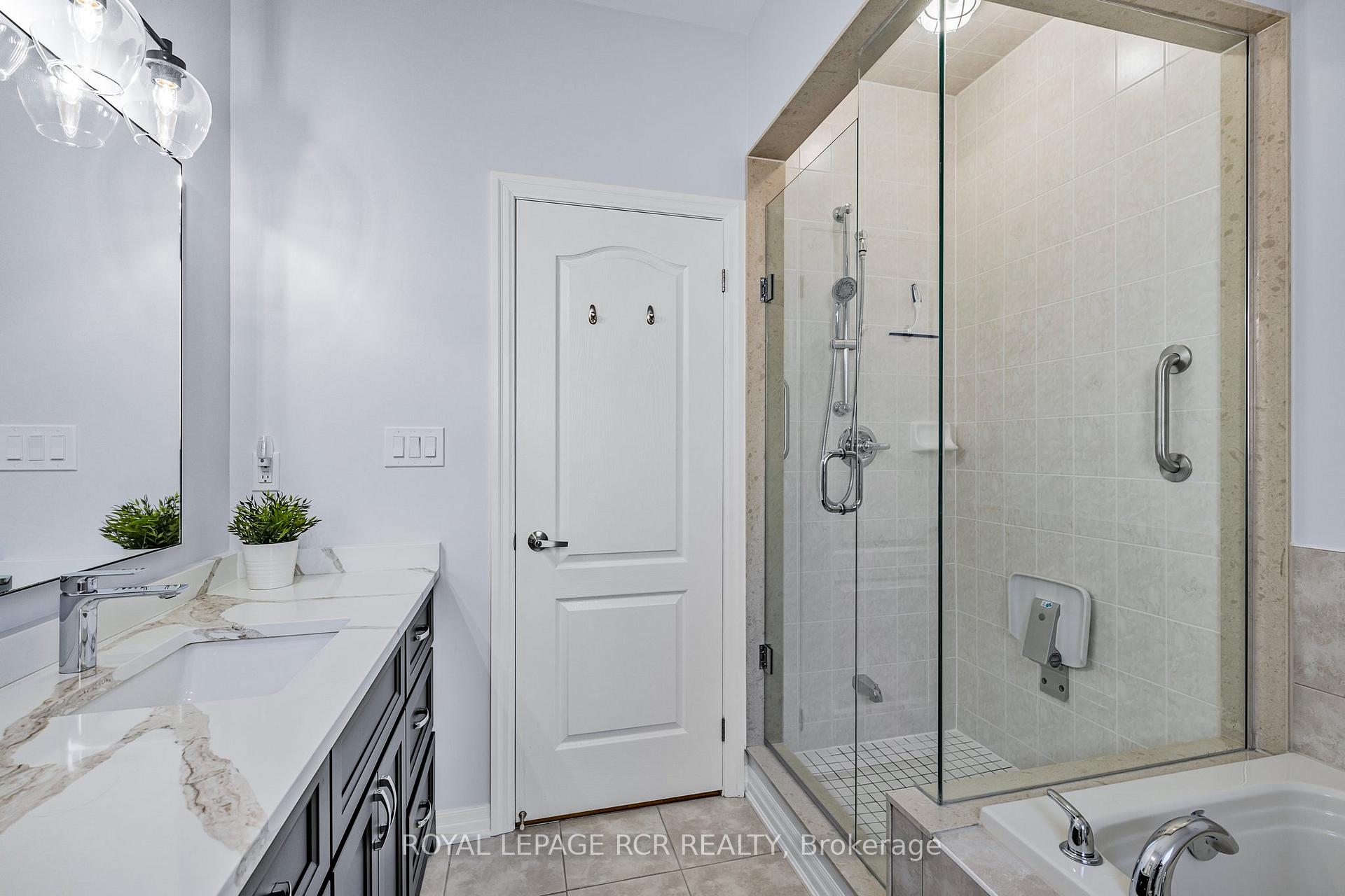 Photo 15 of 60 Steele Street, New Tecumseth, Alliston — HOMEH