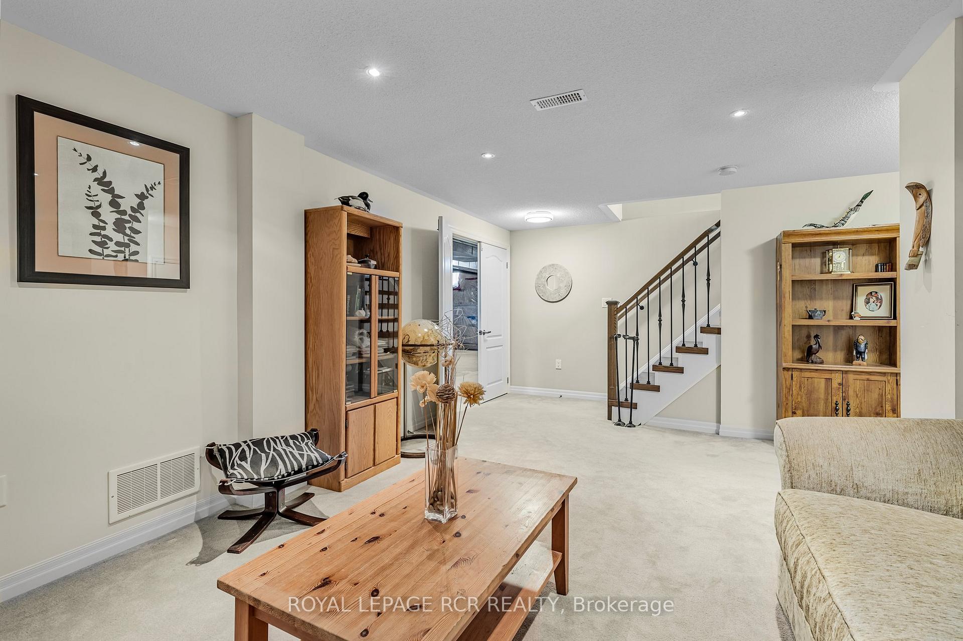 Photo 21 of 60 Steele Street, New Tecumseth, Alliston — HOMEH