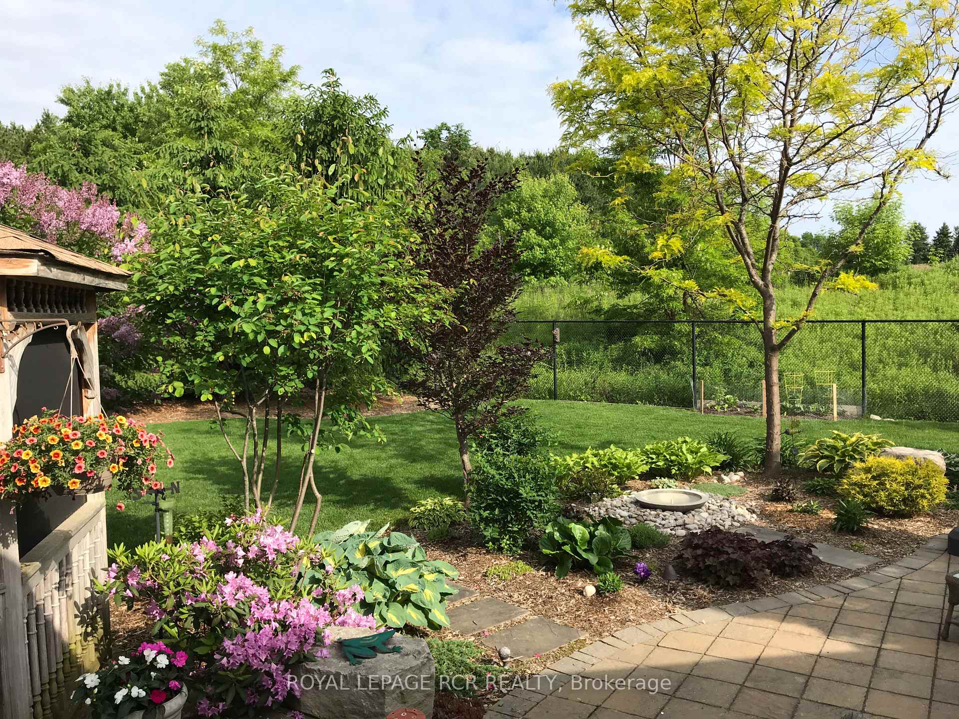 Photo 37 of 60 Steele Street, New Tecumseth, Alliston — HOMEH