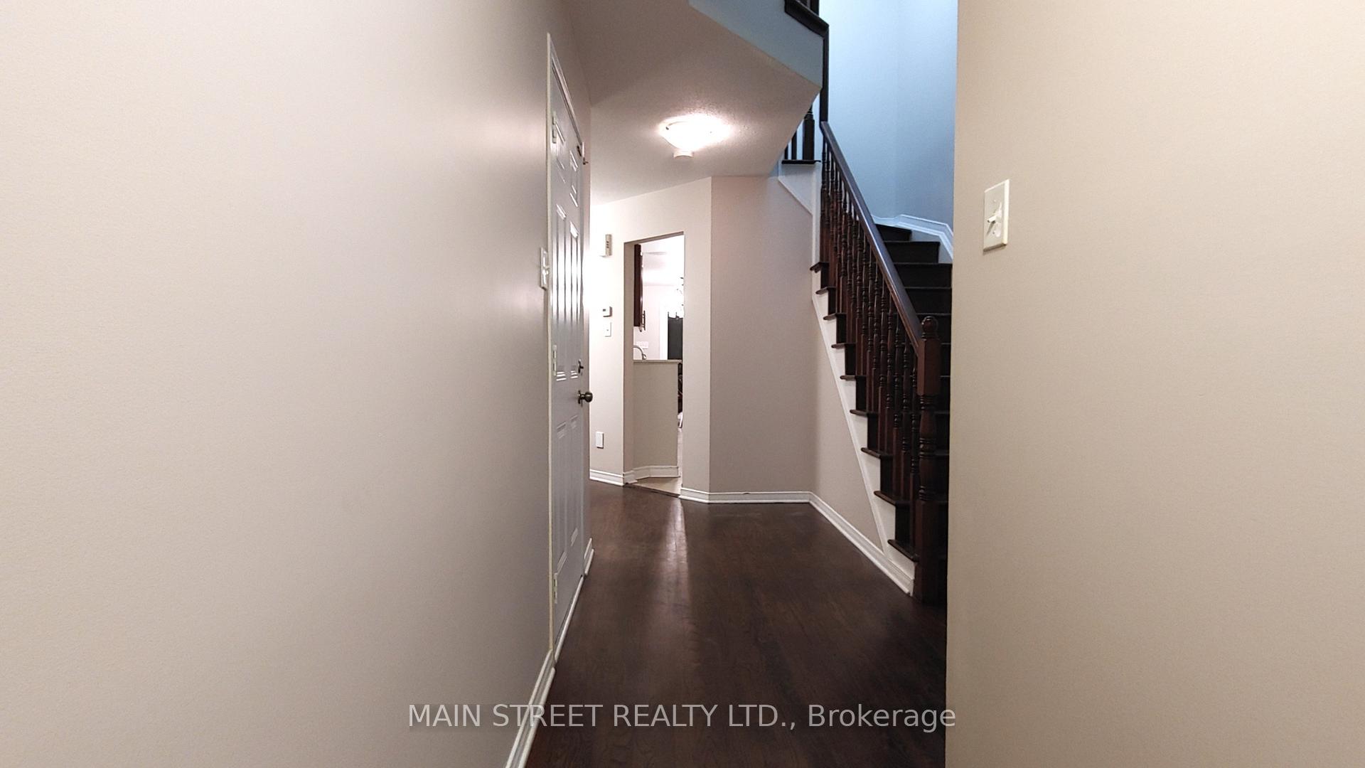 Photo 3 of 365 Rolling Meadow Crescent, Ottawa, Mer Bleue/Bradley Estates/Anderson Park — HOMEH