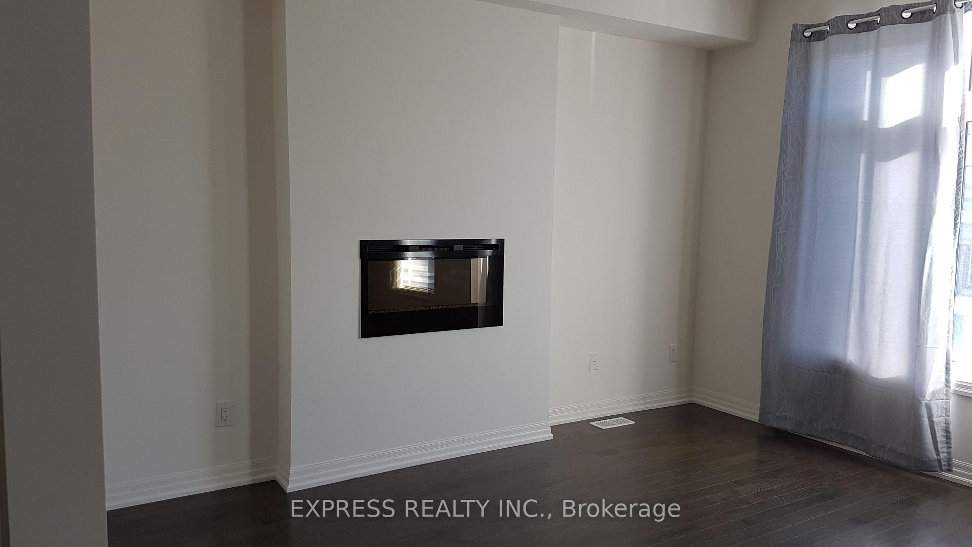 Photo 11 of 36 Vantage Loop, Newmarket, Woodland Hill — HOMEH