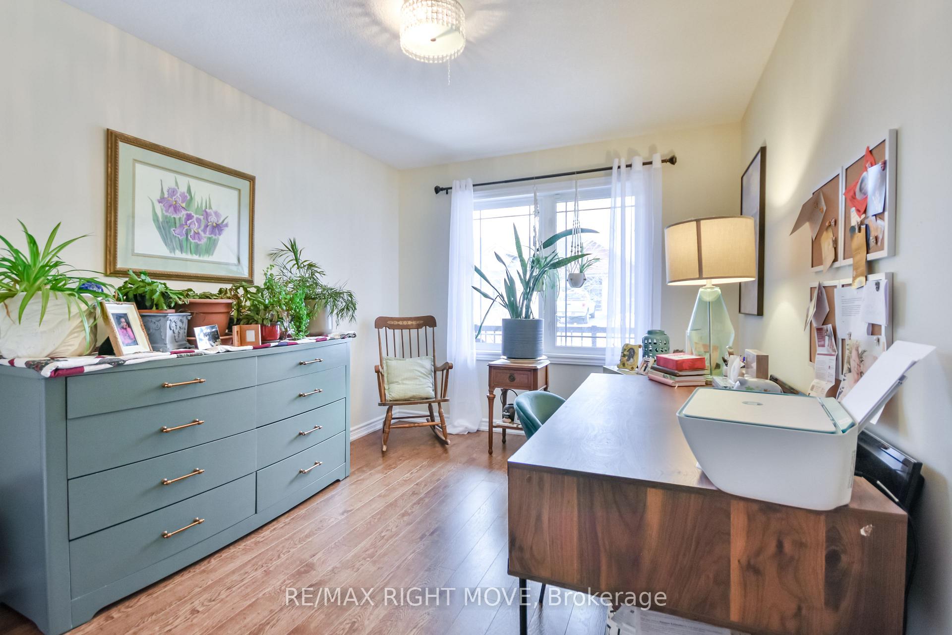 Photo 4 of 106 Lucy Lane, Orillia — HOMEH