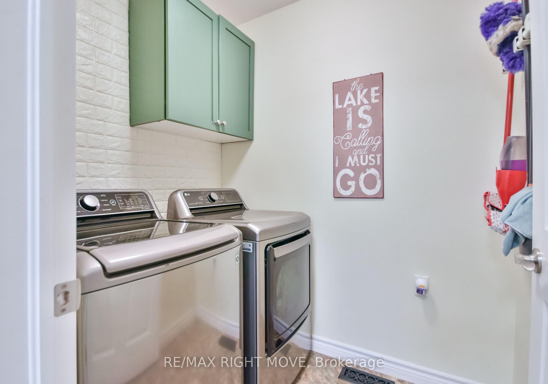 Photo 6 of 106 Lucy Lane, Orillia — HOMEH