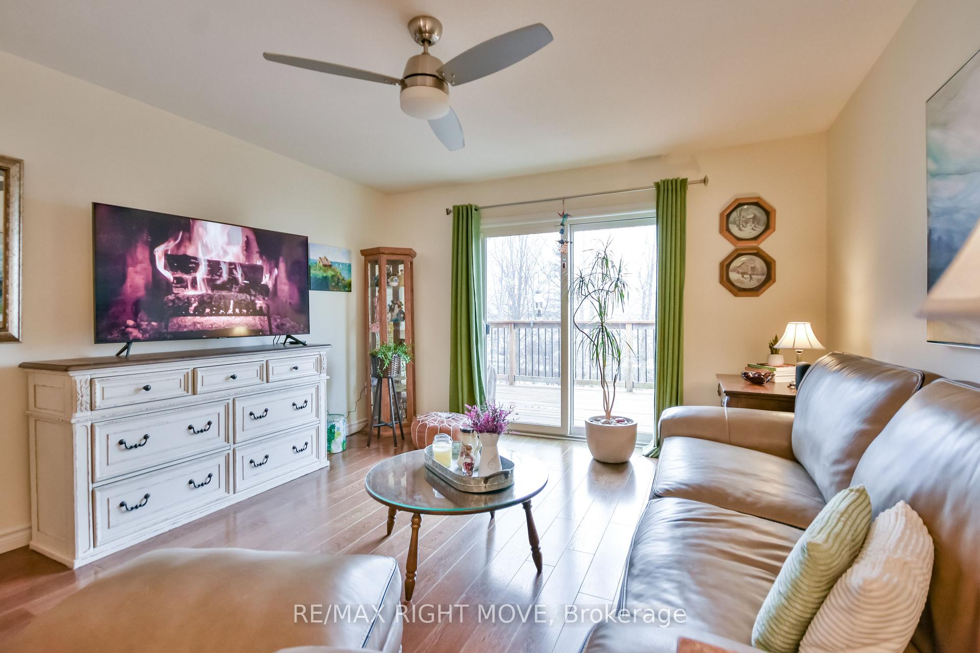 Photo 11 of 106 Lucy Lane, Orillia — HOMEH