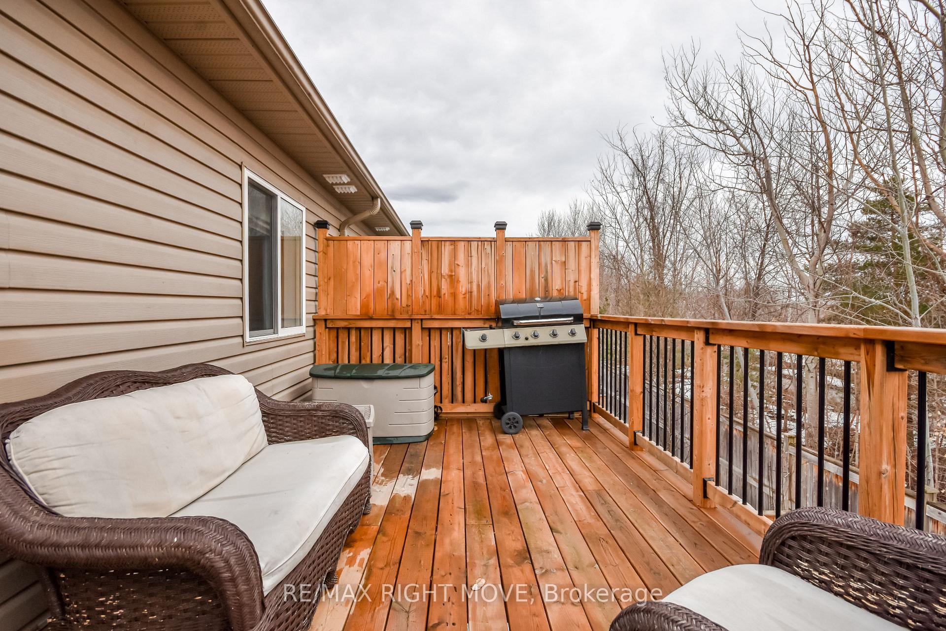 Photo 17 of 106 Lucy Lane, Orillia — HOMEH