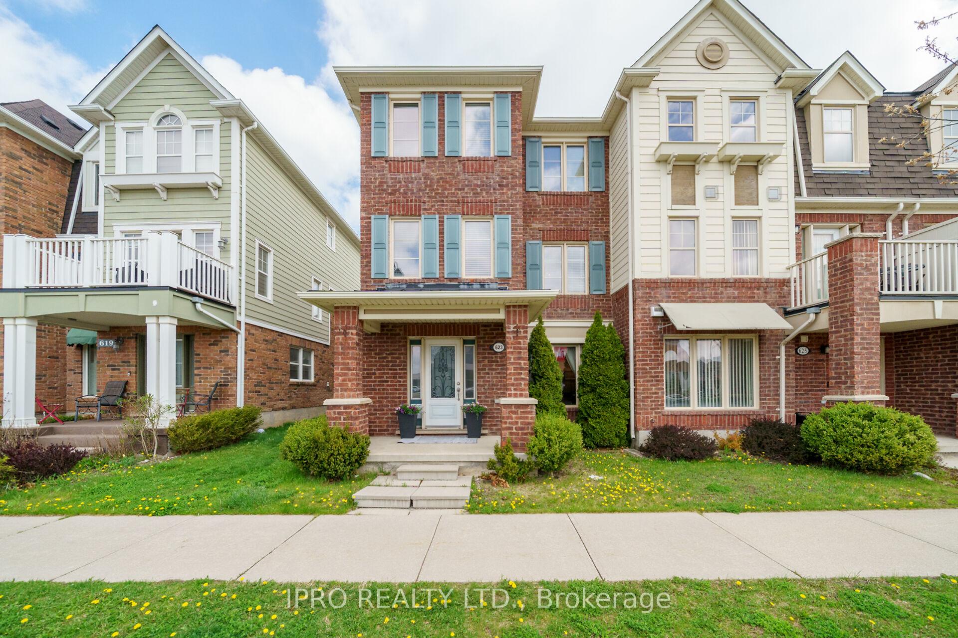 Front of 623 Scott Boulevard