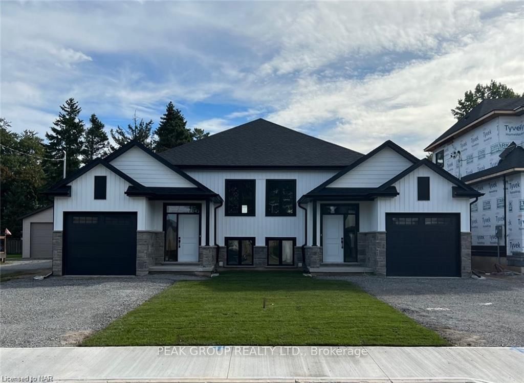 Front of 4590 Lee Avenue