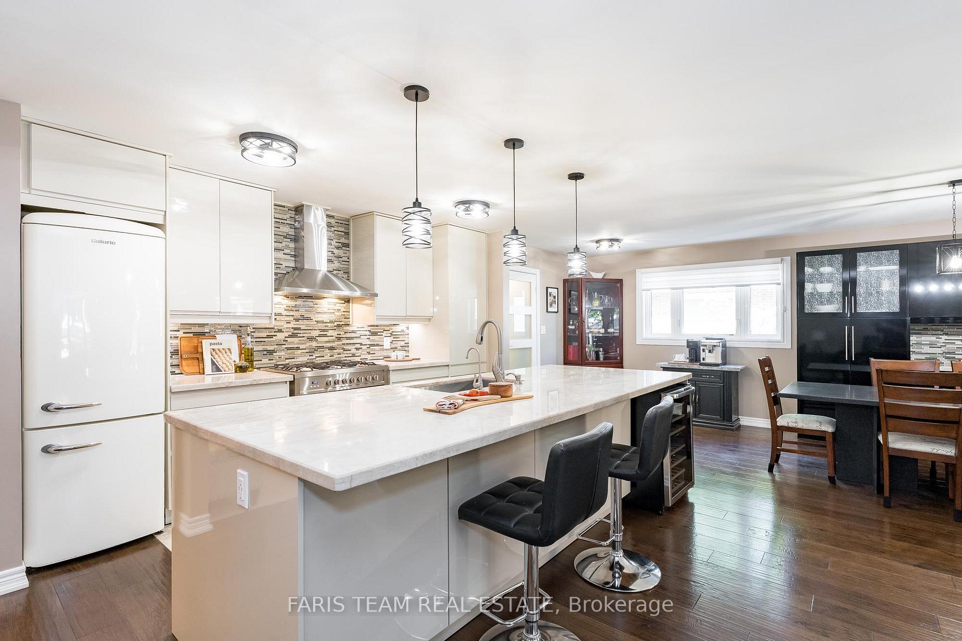 Photo 4 of 246 Belmoral Drive, Orillia — HOMEH