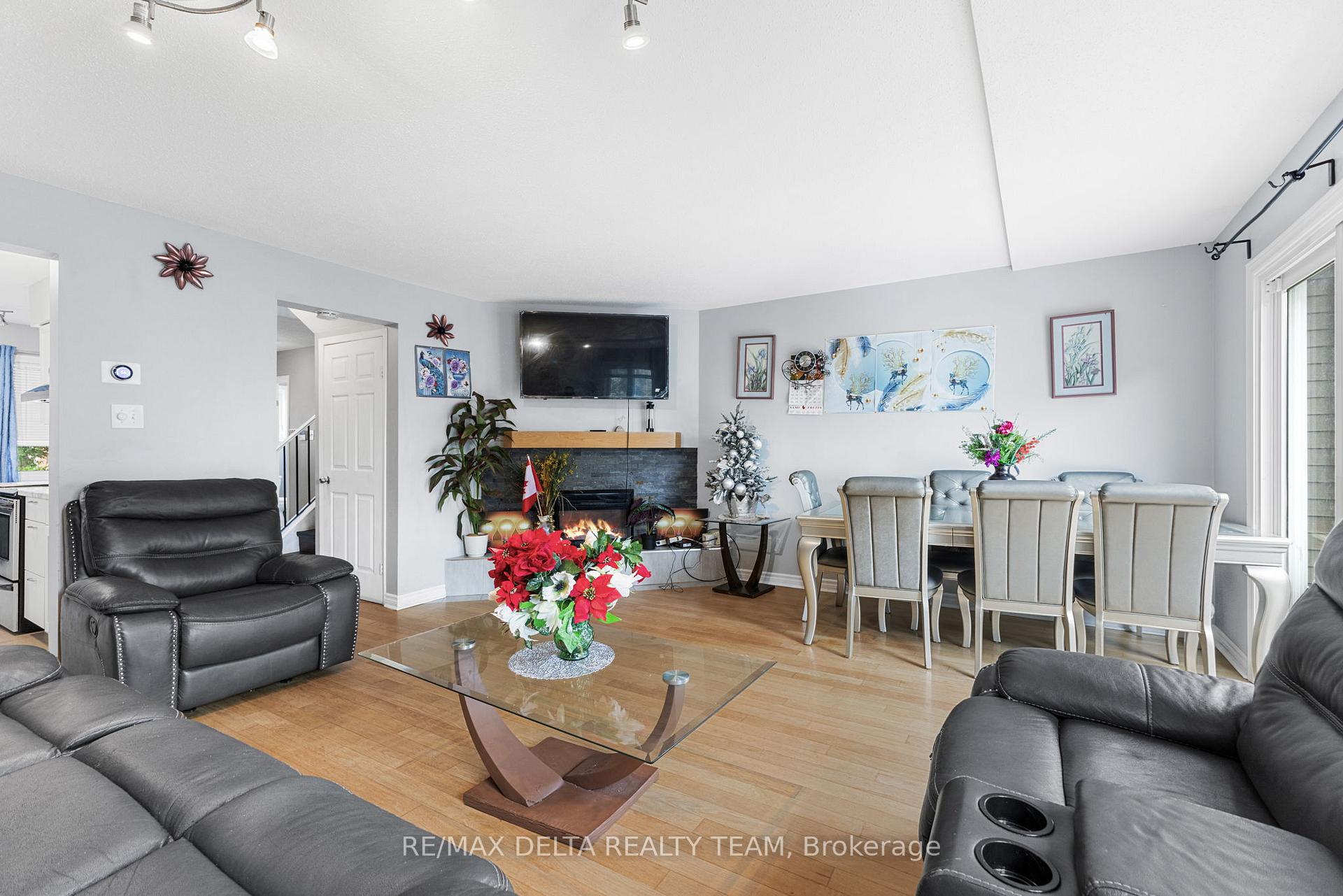 Photo 13 of 1401 Coulter Place, Ottawa, Bilberry Creek/Queenswood Heights — HOMEH