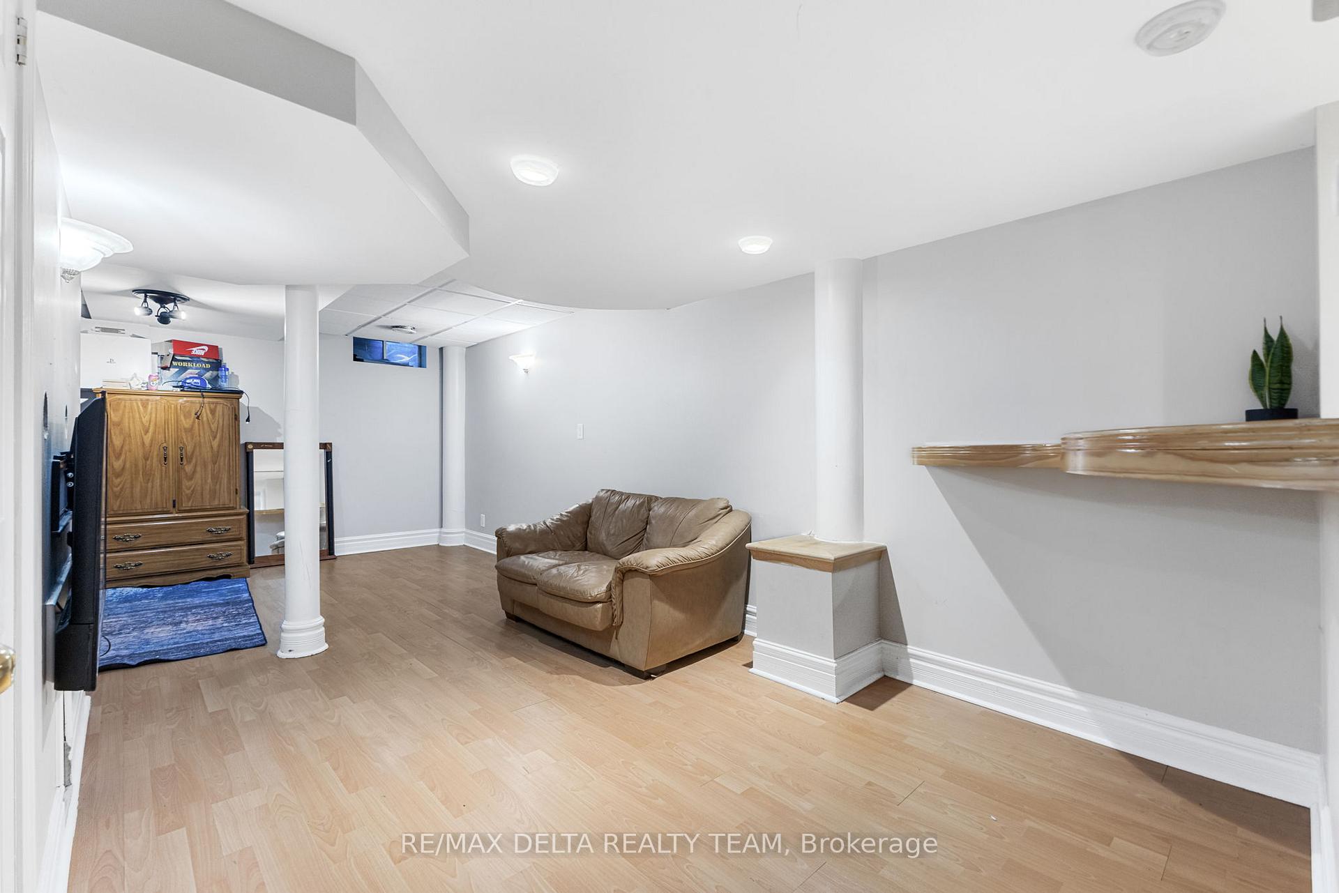 Photo 25 of 1401 Coulter Place, Ottawa, Bilberry Creek/Queenswood Heights — HOMEH