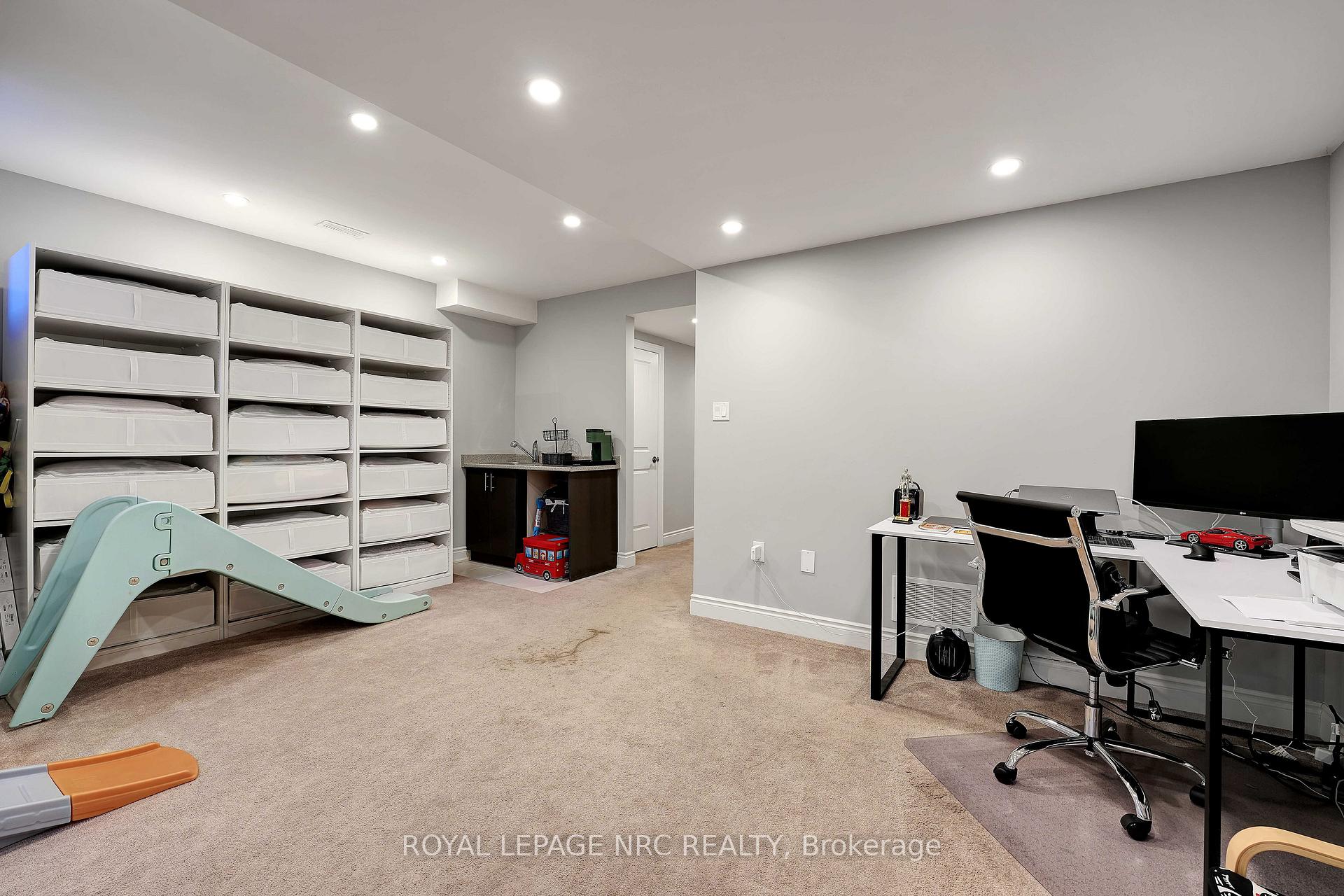 Photo 25 of 174 Walker Boulevard, New Tecumseth, Alliston — HOMEH