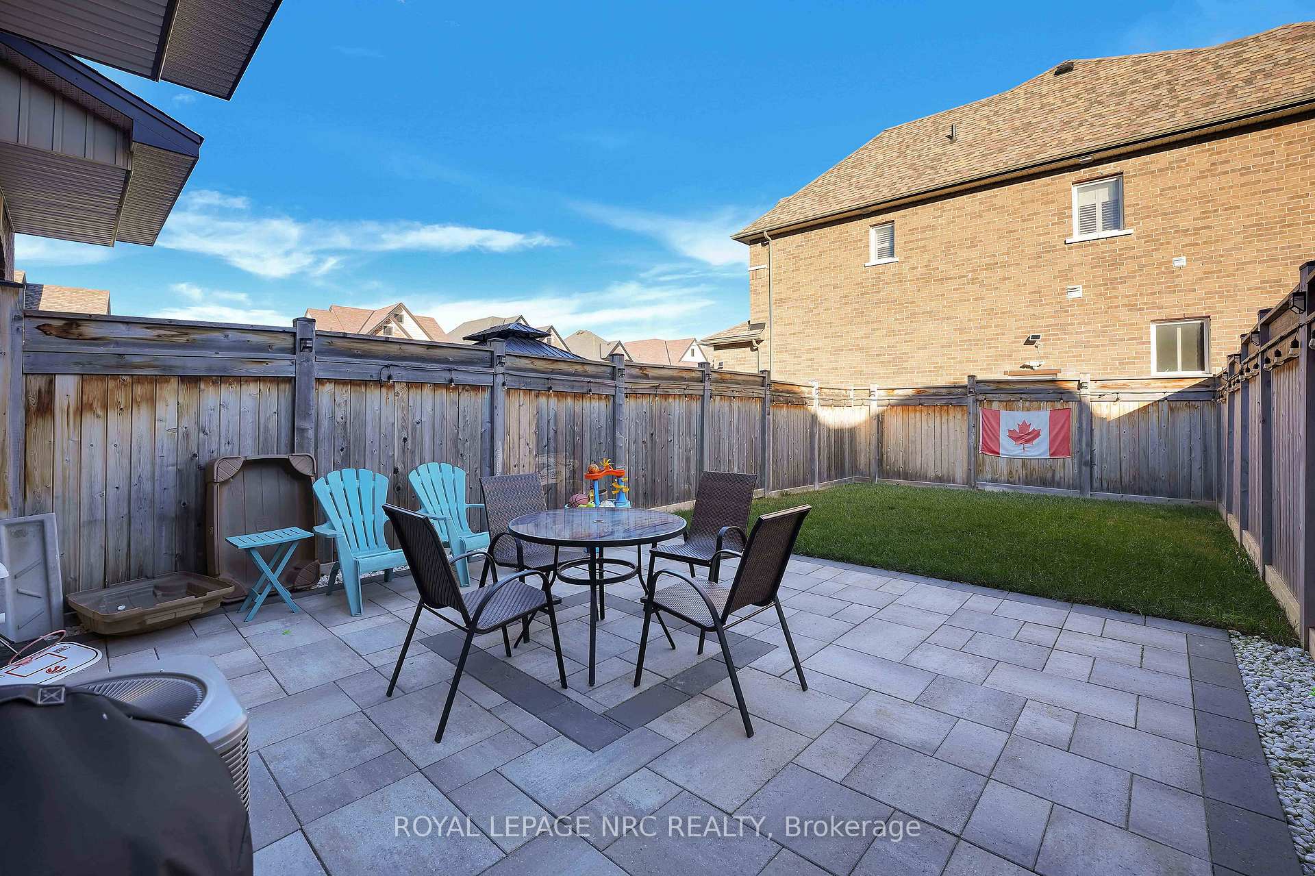 Photo 28 of 174 Walker Boulevard, New Tecumseth, Alliston — HOMEH