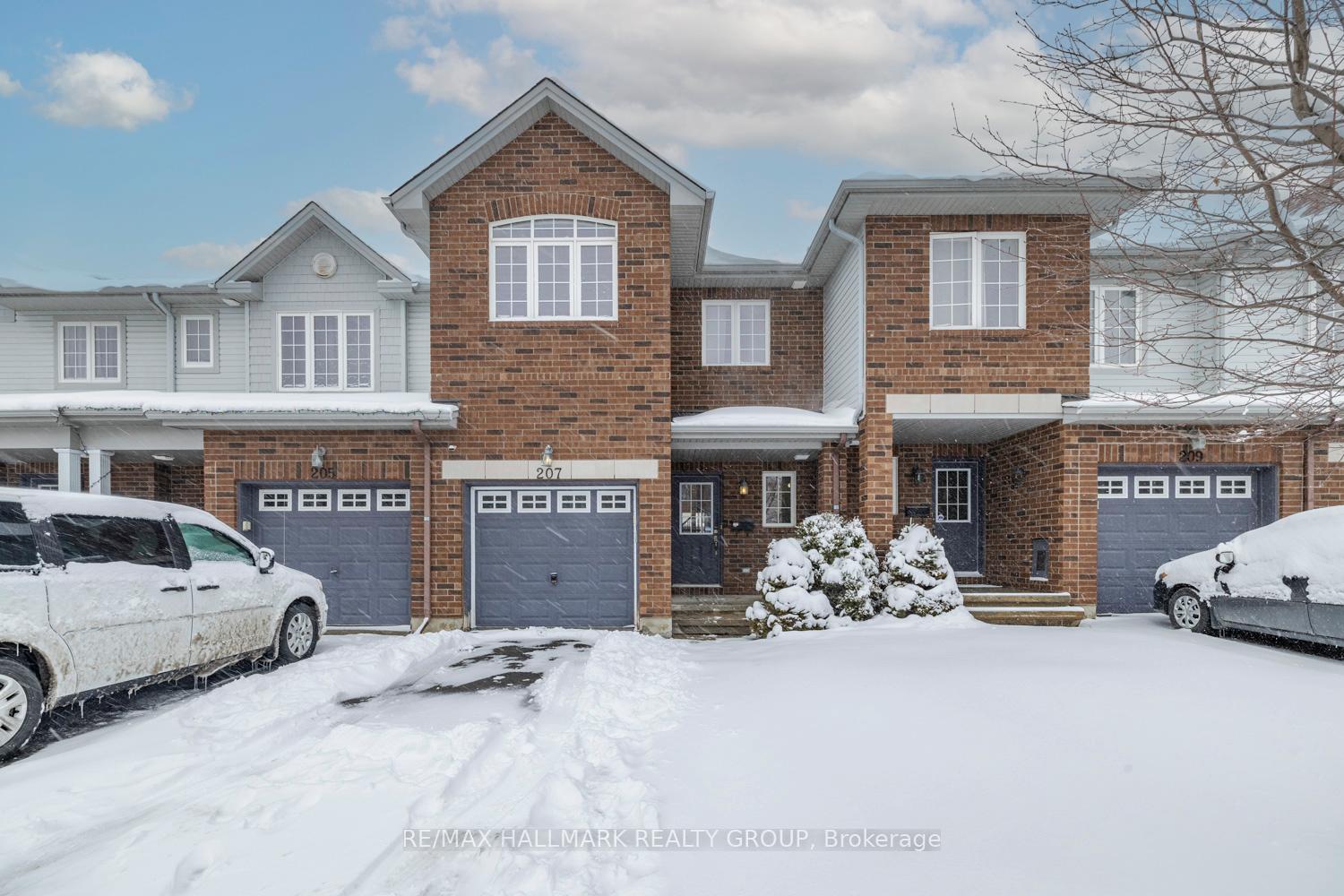 Photo 1 of 207 Rolling Meadow Crescent, Ottawa, Mer Bleue/Bradley Estates/Anderson Park — HOMEH