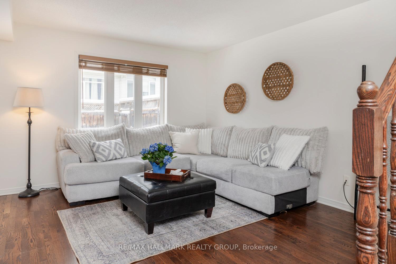 Photo 7 of 207 Rolling Meadow Crescent, Ottawa, Mer Bleue/Bradley Estates/Anderson Park — HOMEH