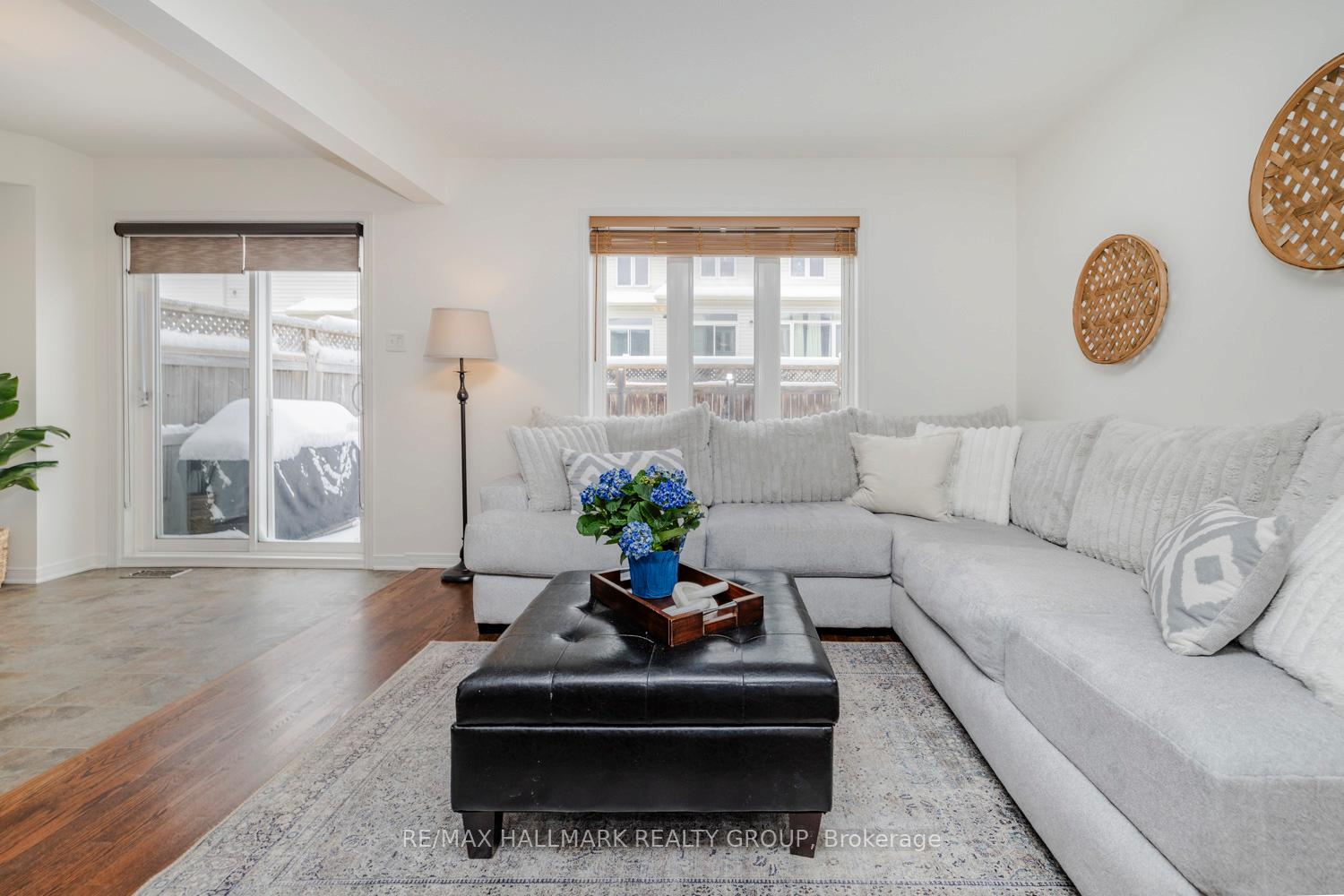 Photo 11 of 207 Rolling Meadow Crescent, Ottawa, Mer Bleue/Bradley Estates/Anderson Park — HOMEH