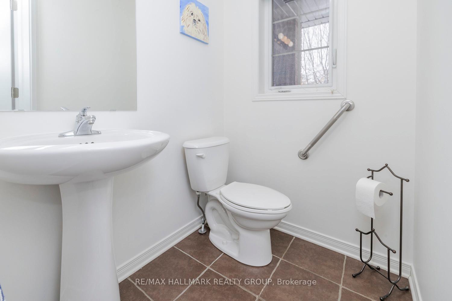Photo 21 of 207 Rolling Meadow Crescent, Ottawa, Mer Bleue/Bradley Estates/Anderson Park — HOMEH